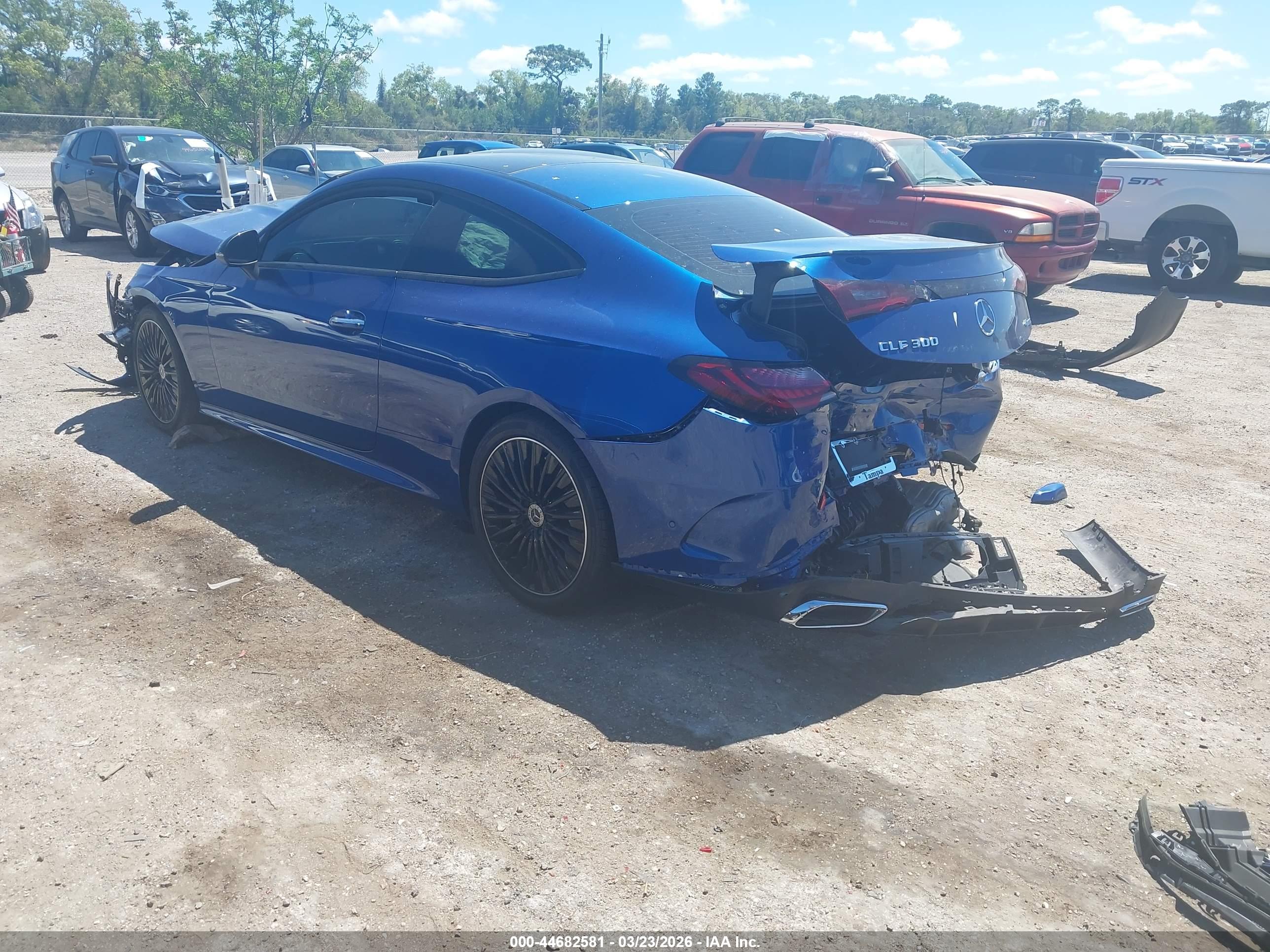 MERCEDES-BENZ CLE image 3