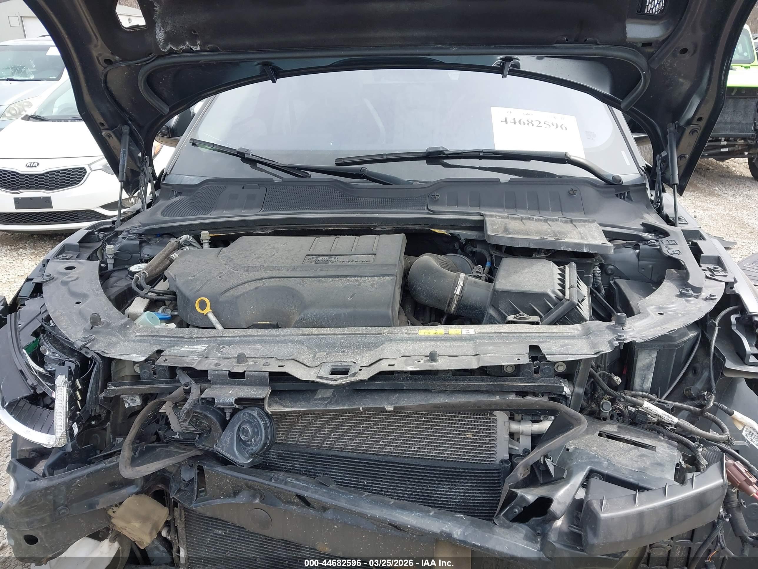 LAND ROVER image 10