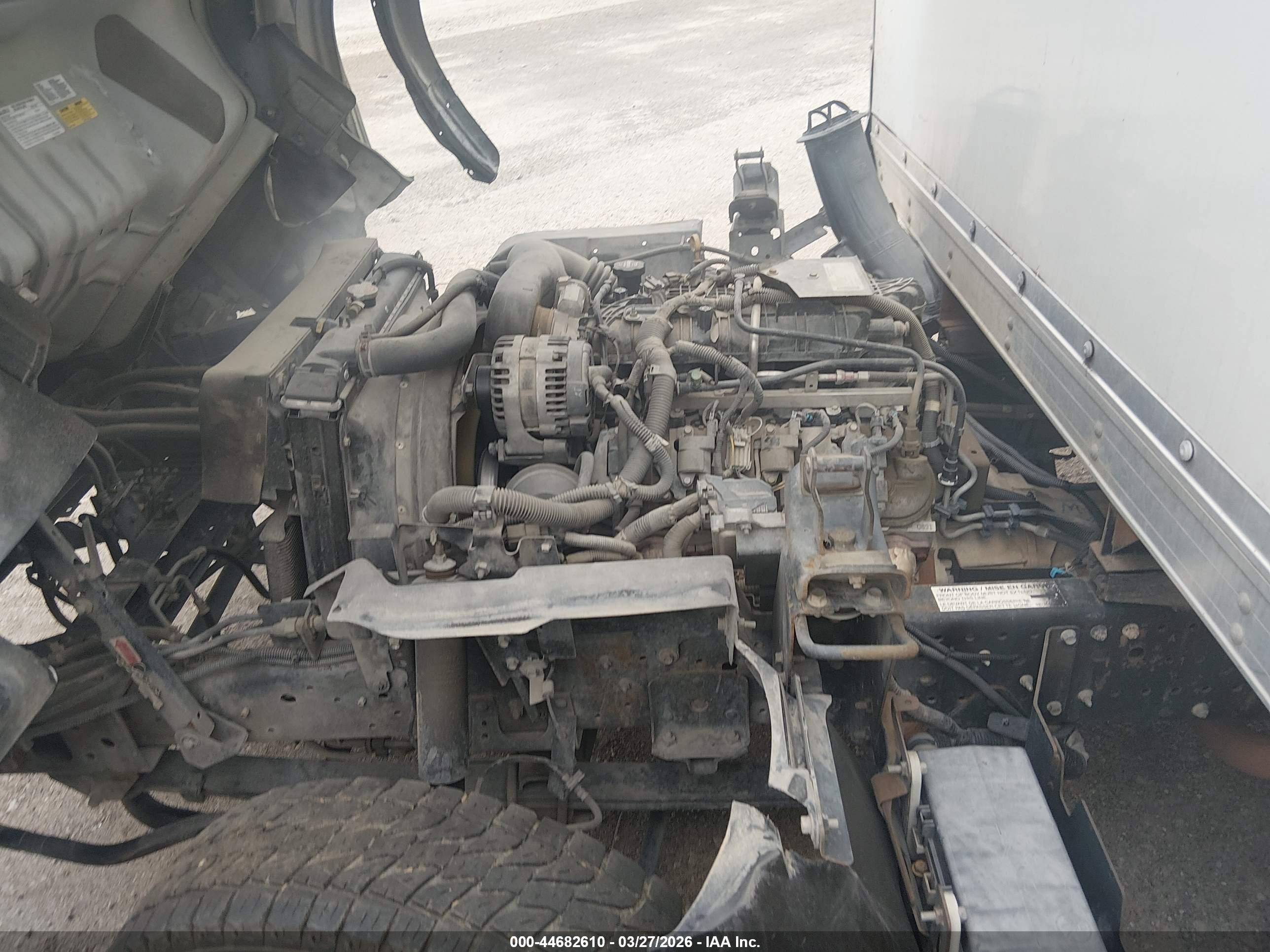 ISUZU NPR image 10