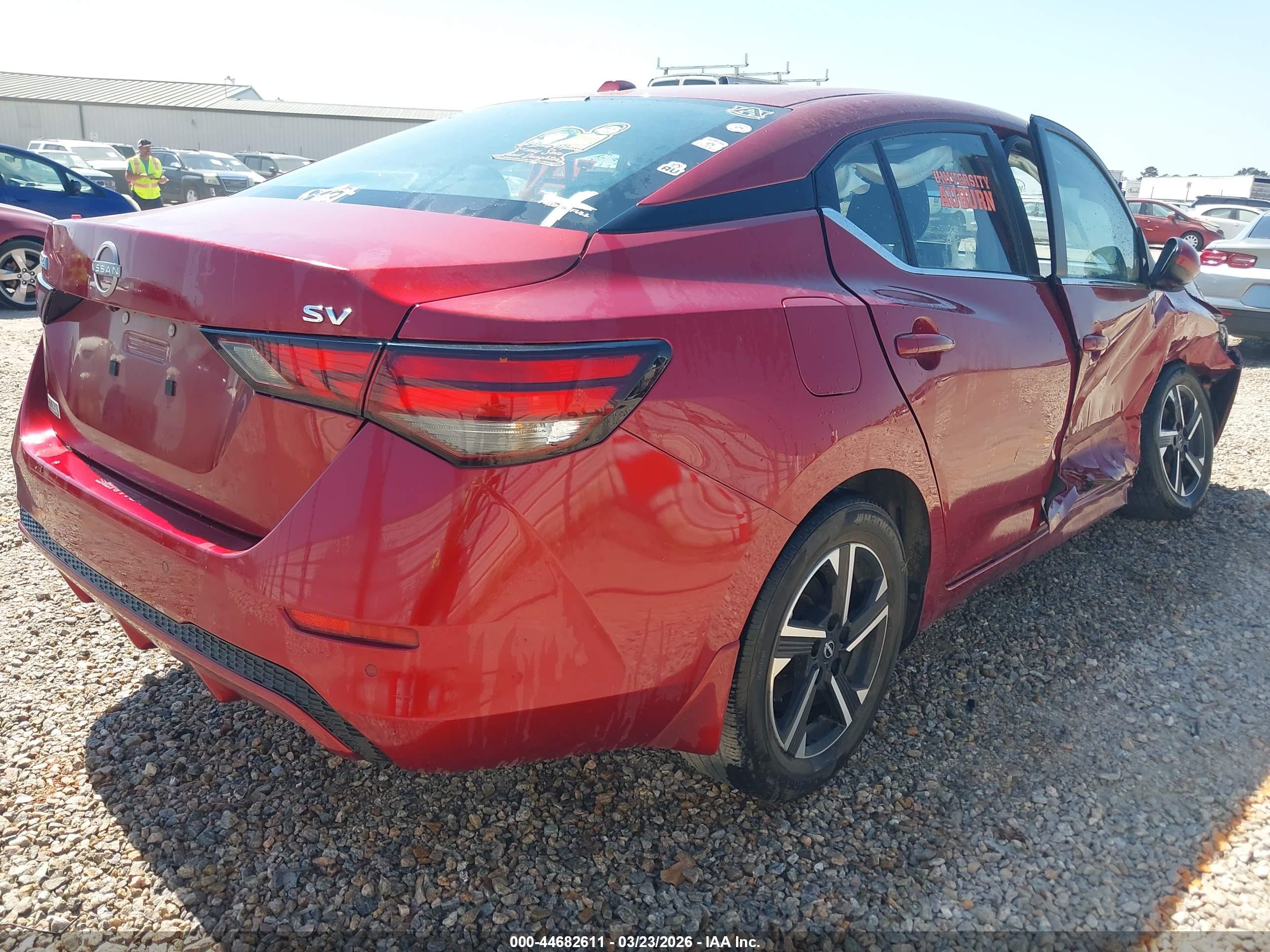 NISSAN SENTRA image 4