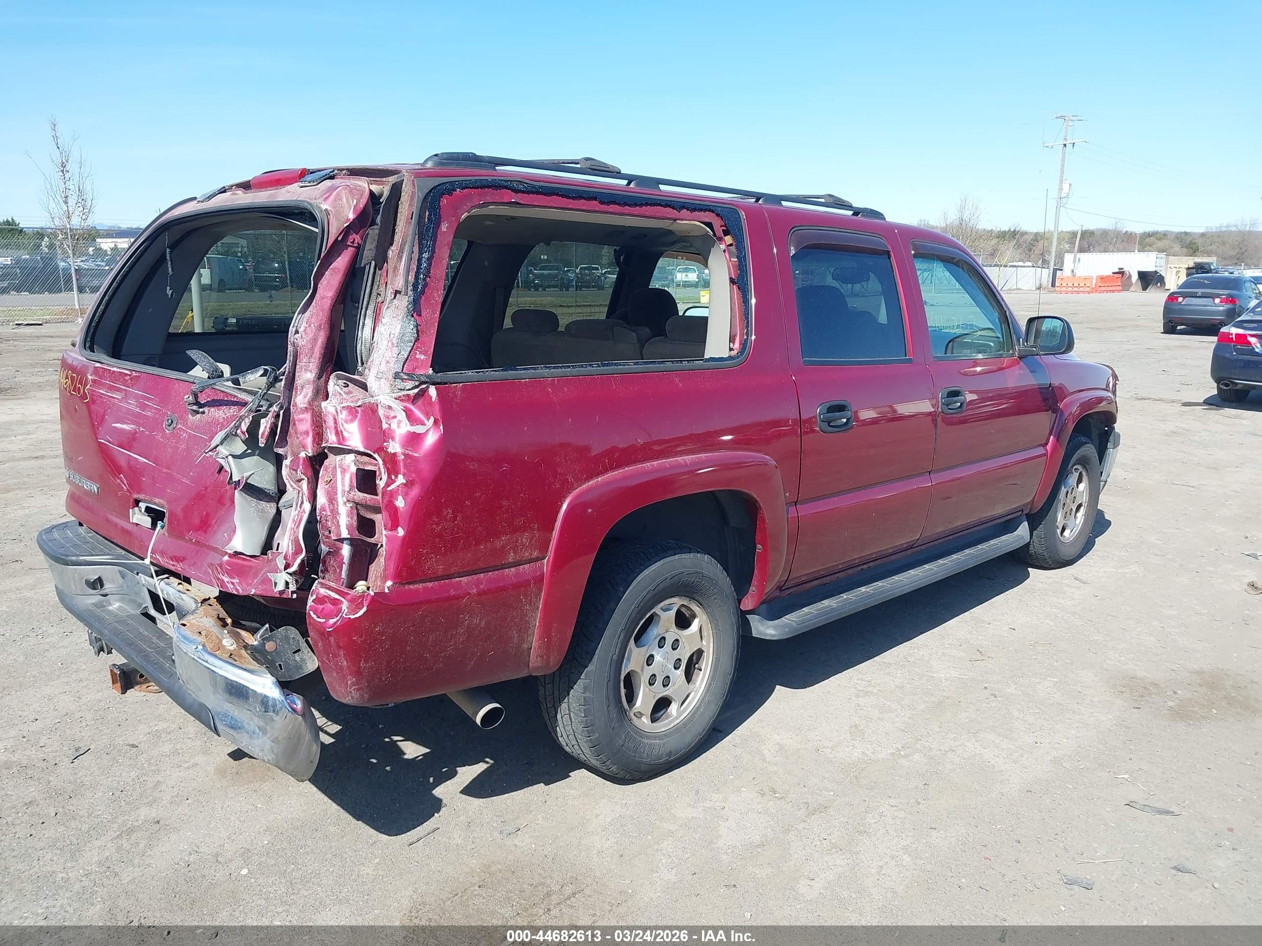 CHEVROLET SUBURBAN image 4