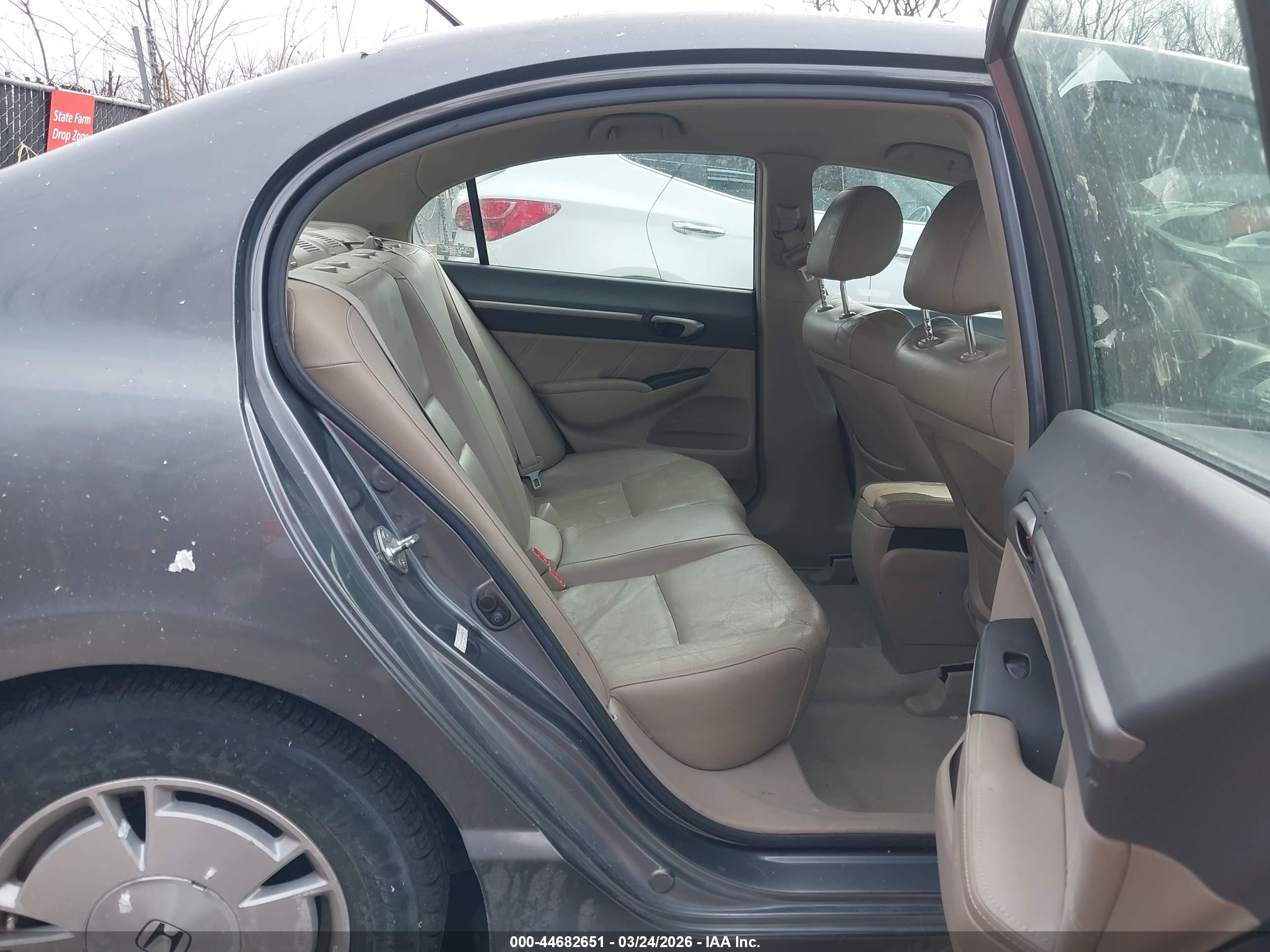 HONDA CIVIC image 8