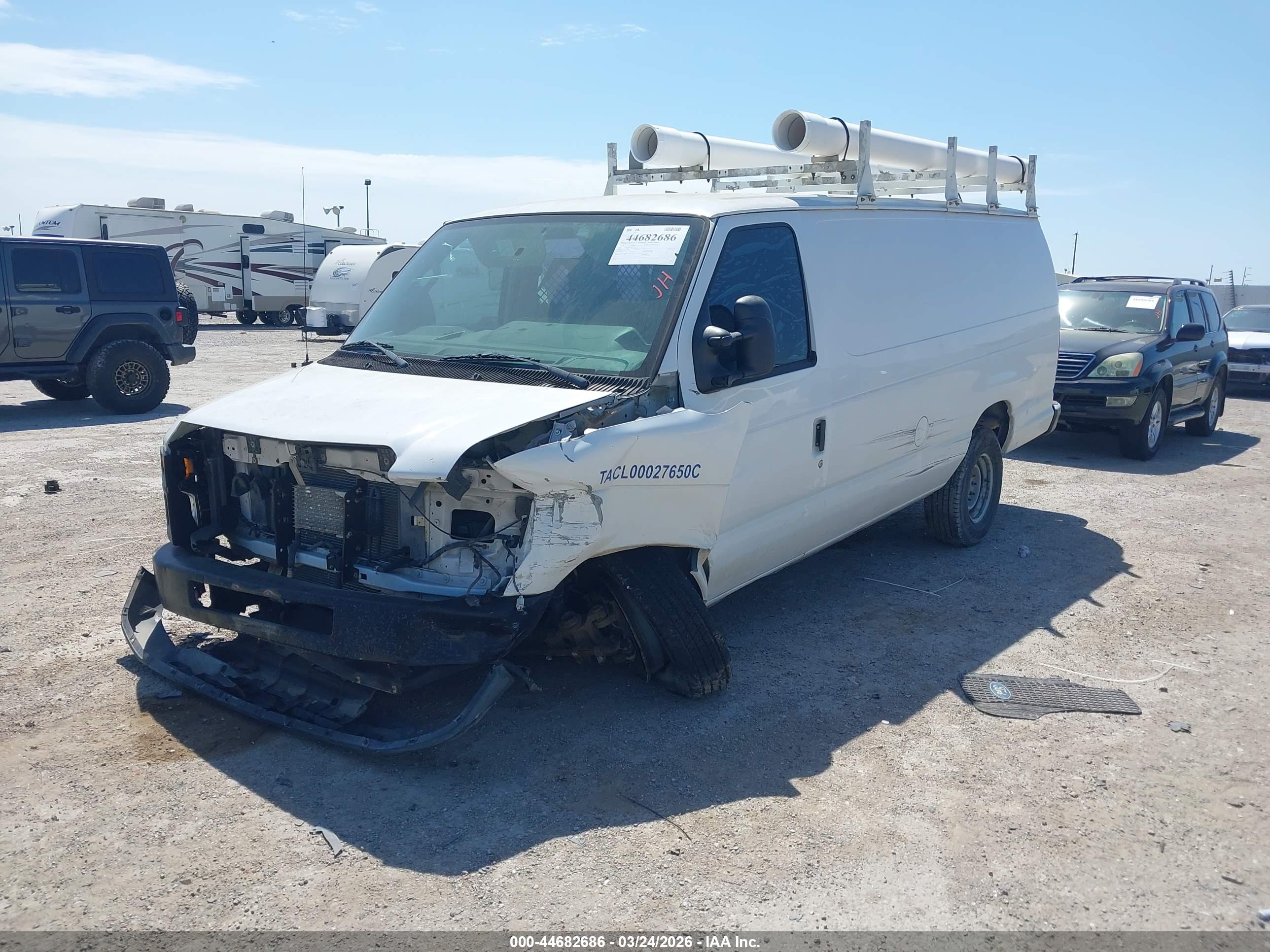FORD E-350 image 2