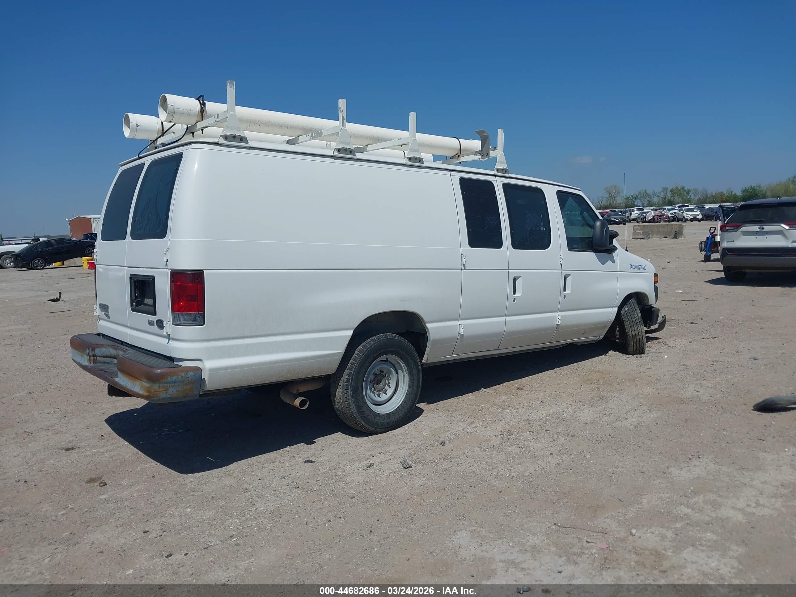 FORD E-350 image 4