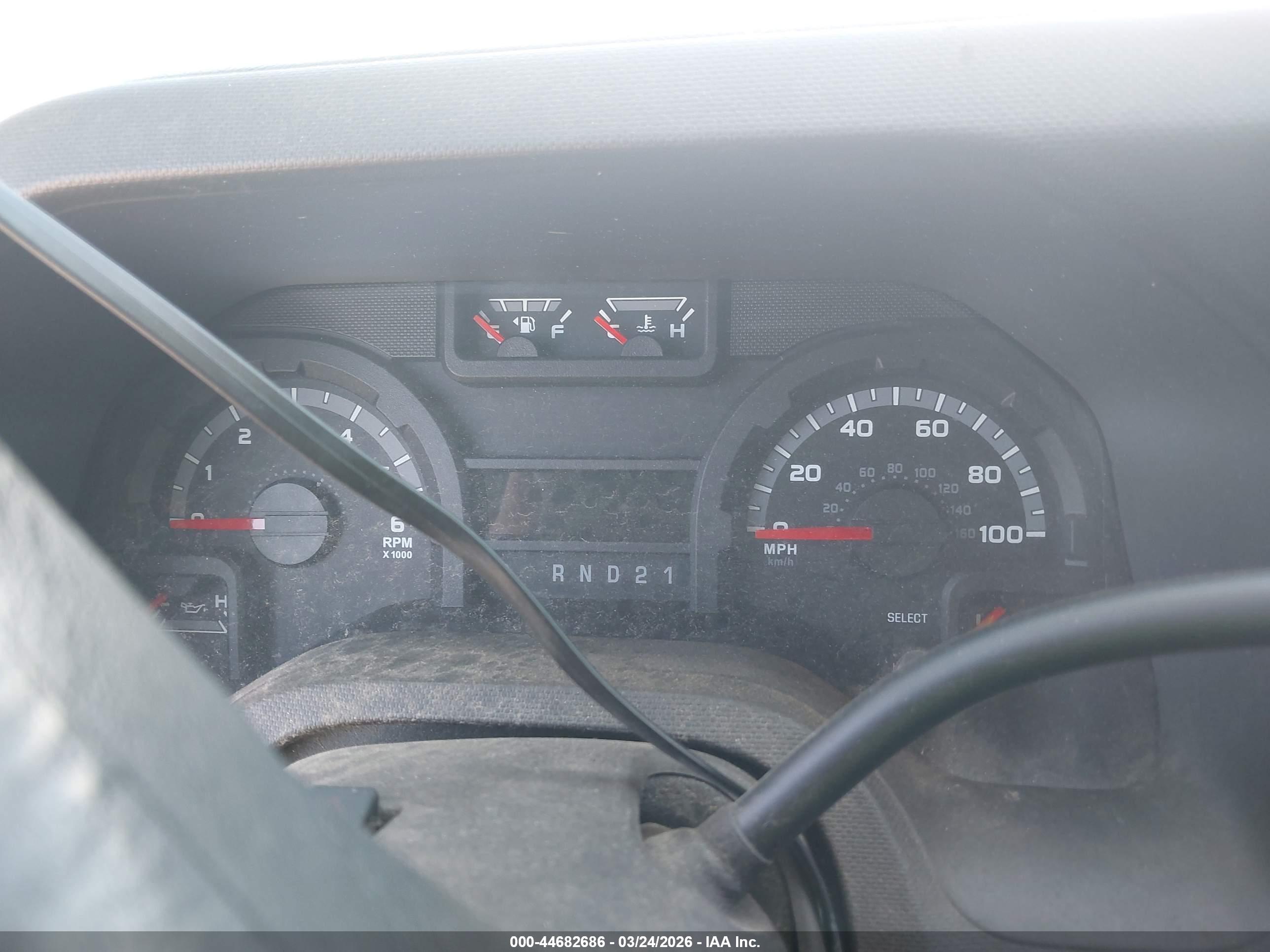 FORD E-350 image 7