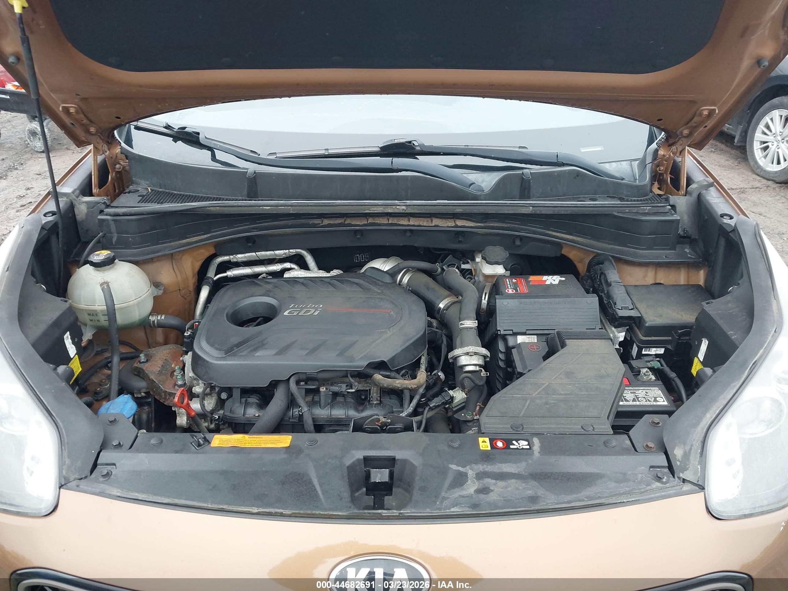 KIA SPORTAGE image 10