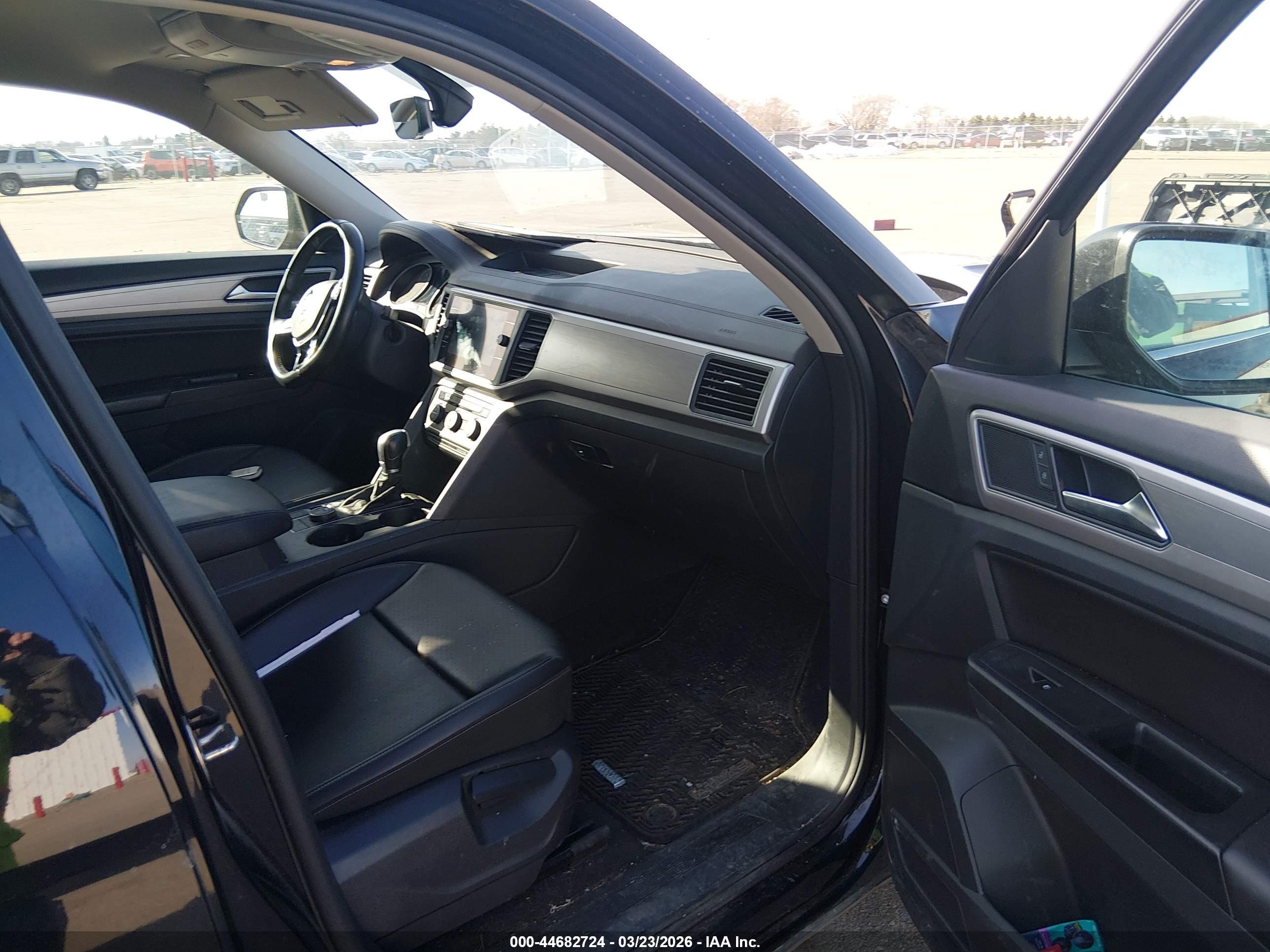 VOLKSWAGEN ATLAS image 5