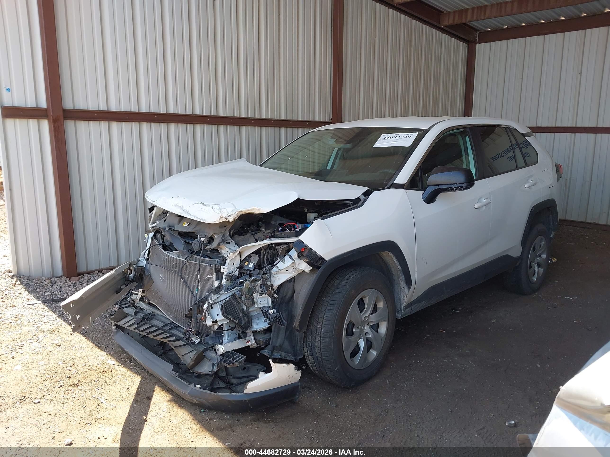 TOYOTA RAV4 image 2