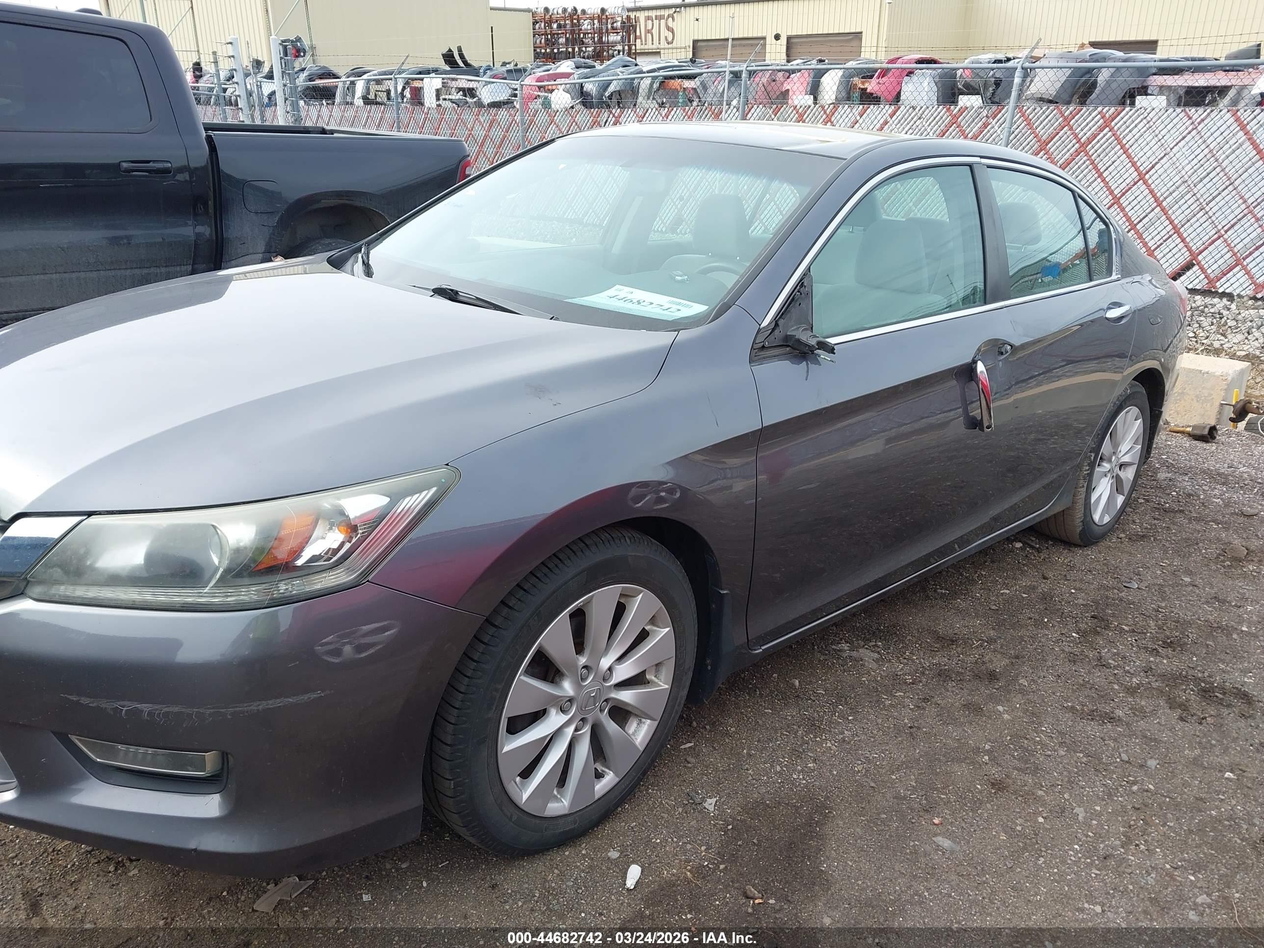 HONDA ACCORD image 6