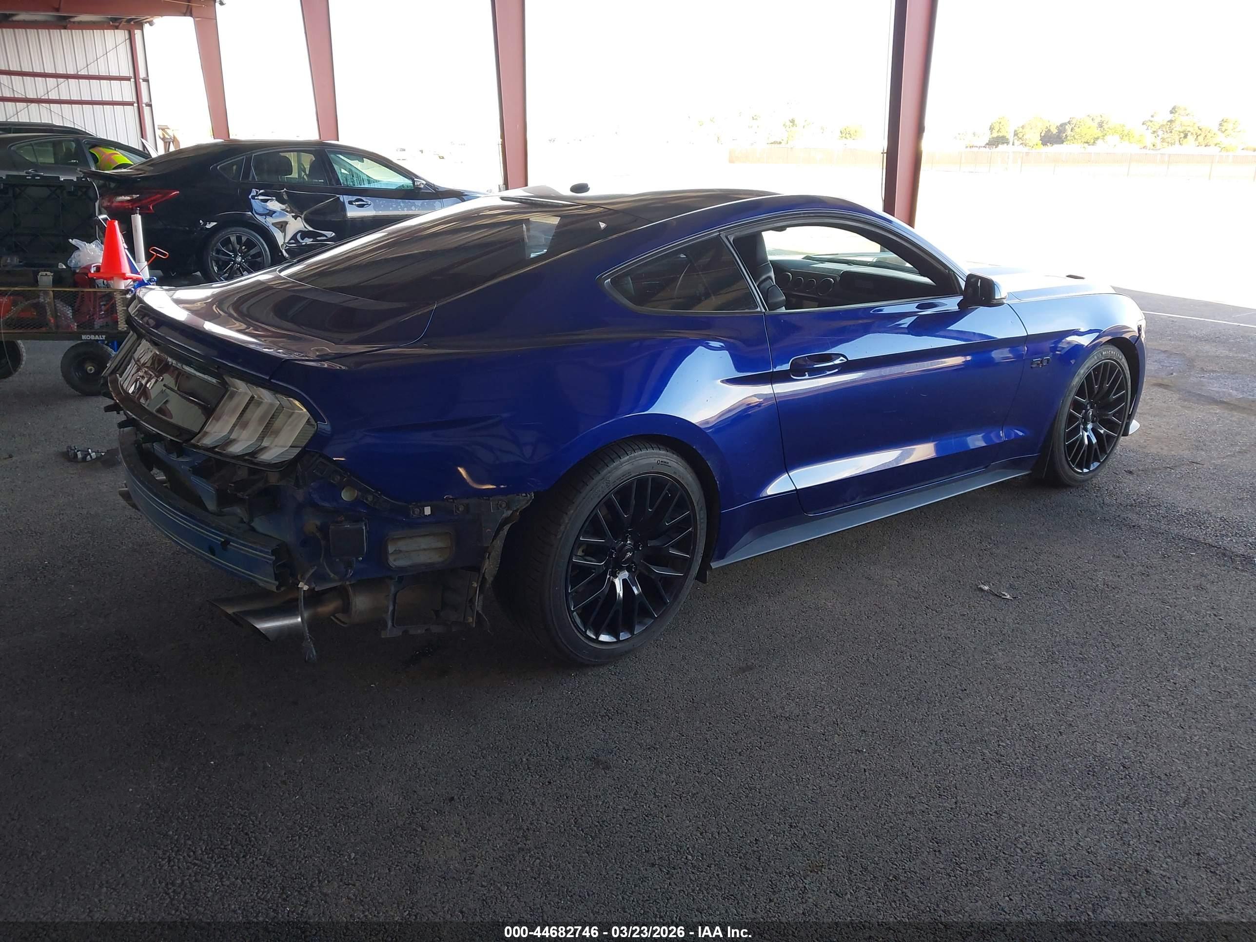 FORD MUSTANG image 4