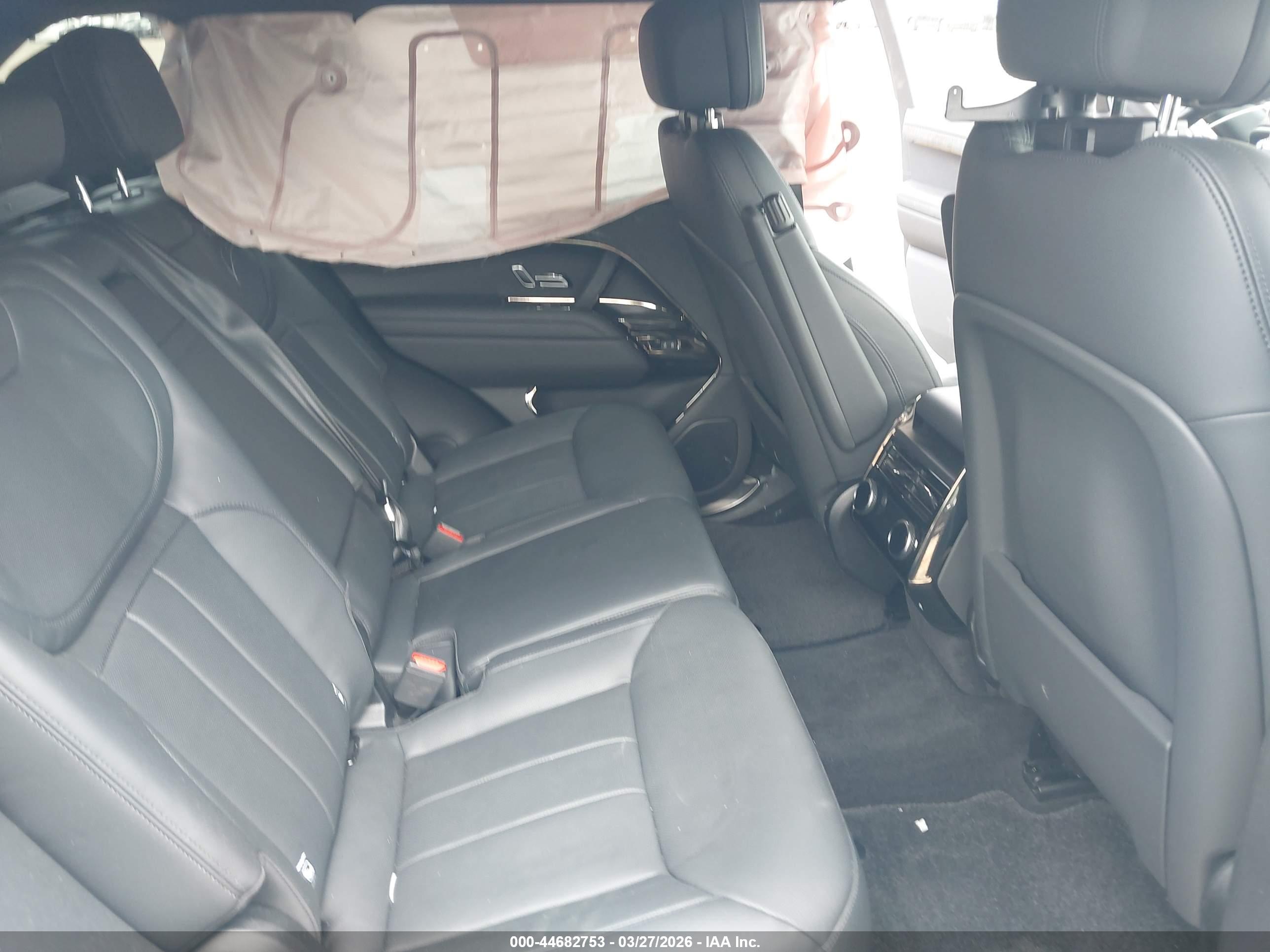 LAND ROVER image 8
