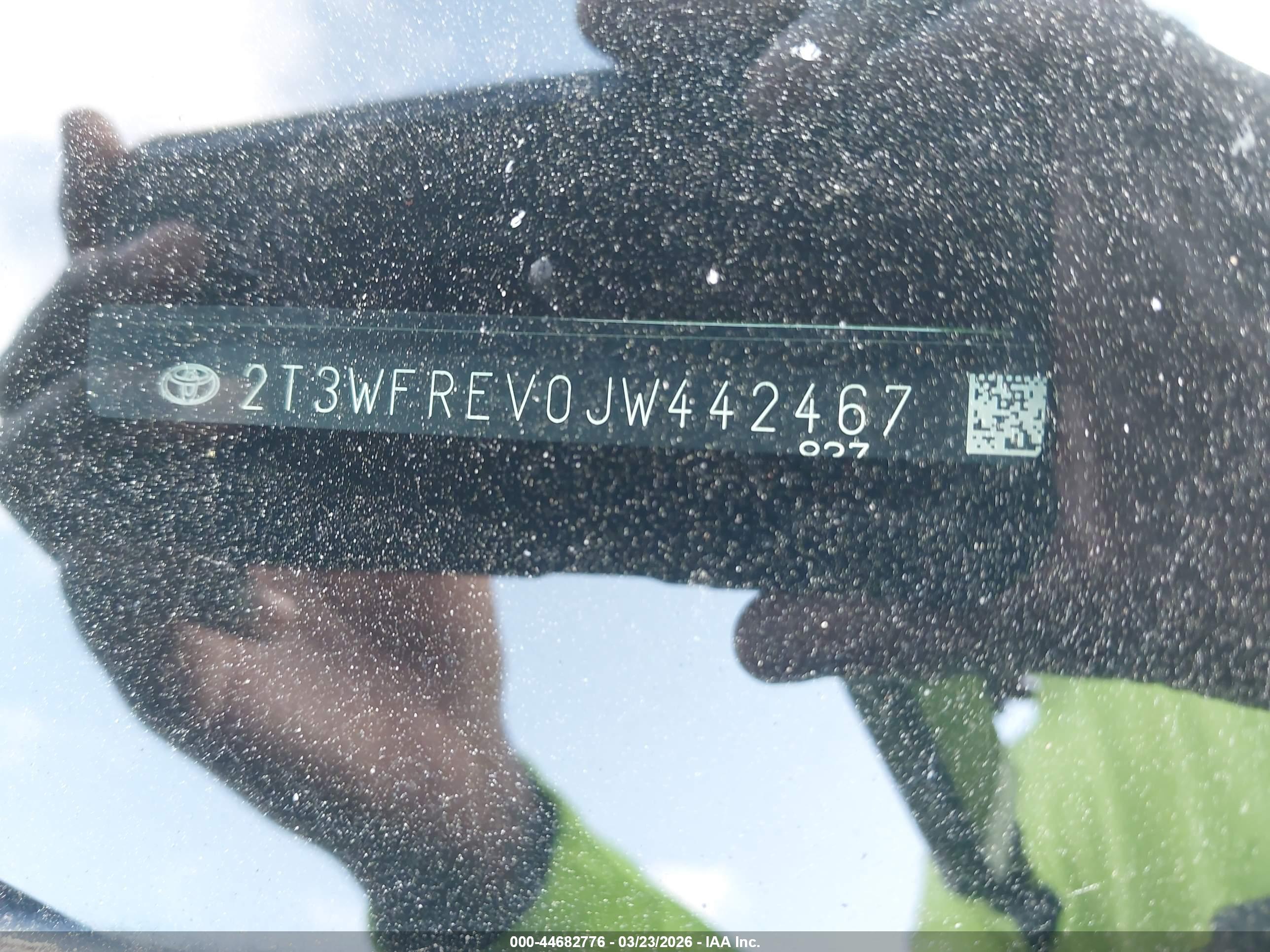 TOYOTA RAV4 image 9