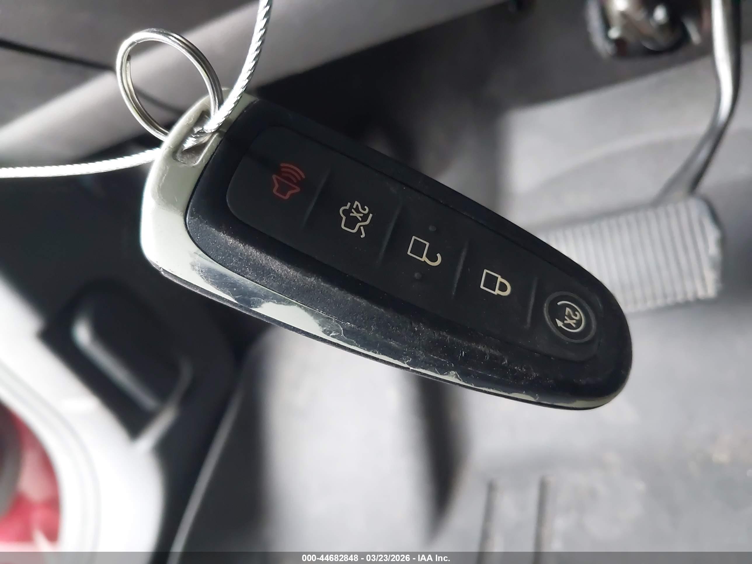 FORD ESCAPE image 11