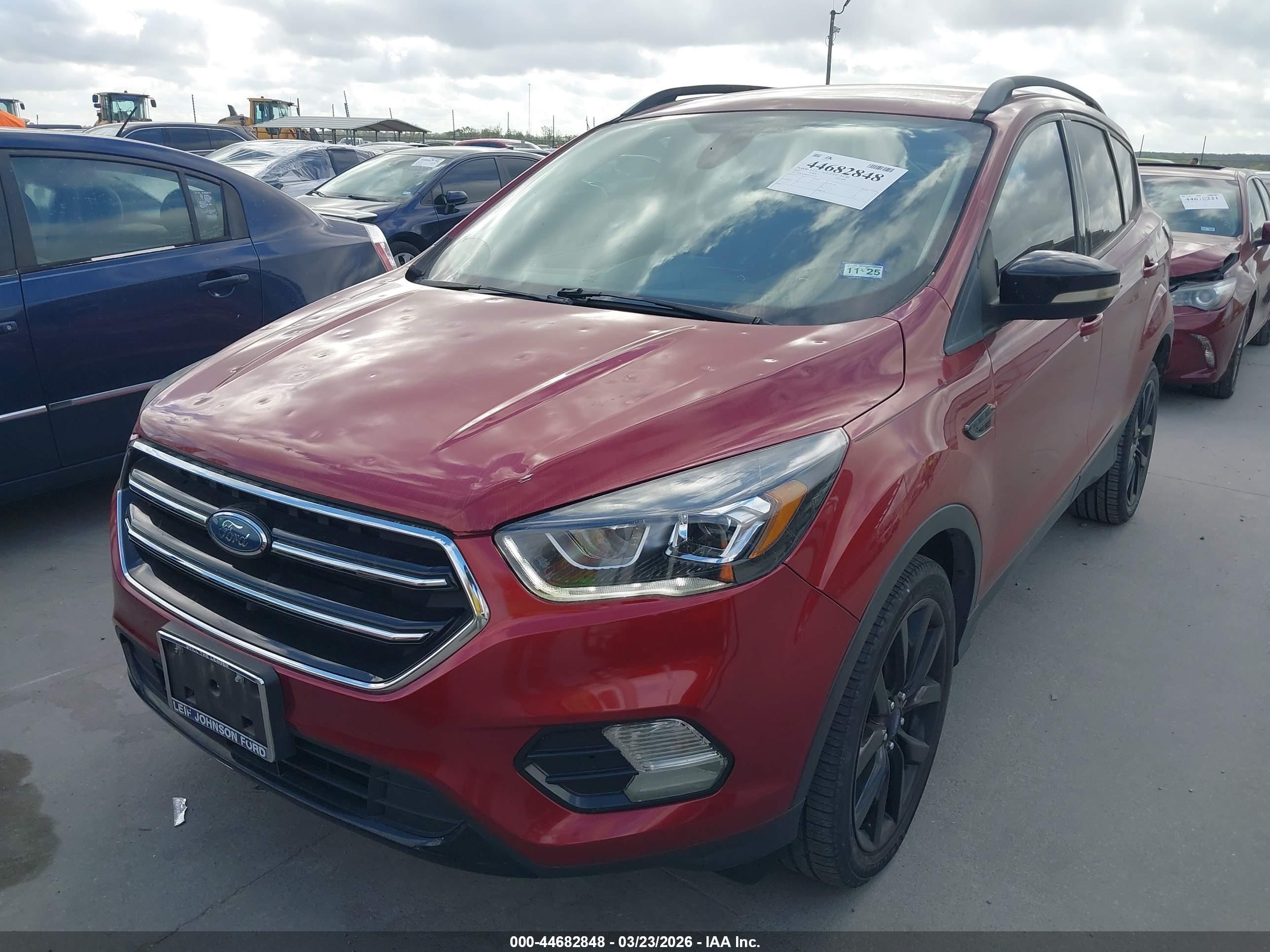 FORD ESCAPE image 2