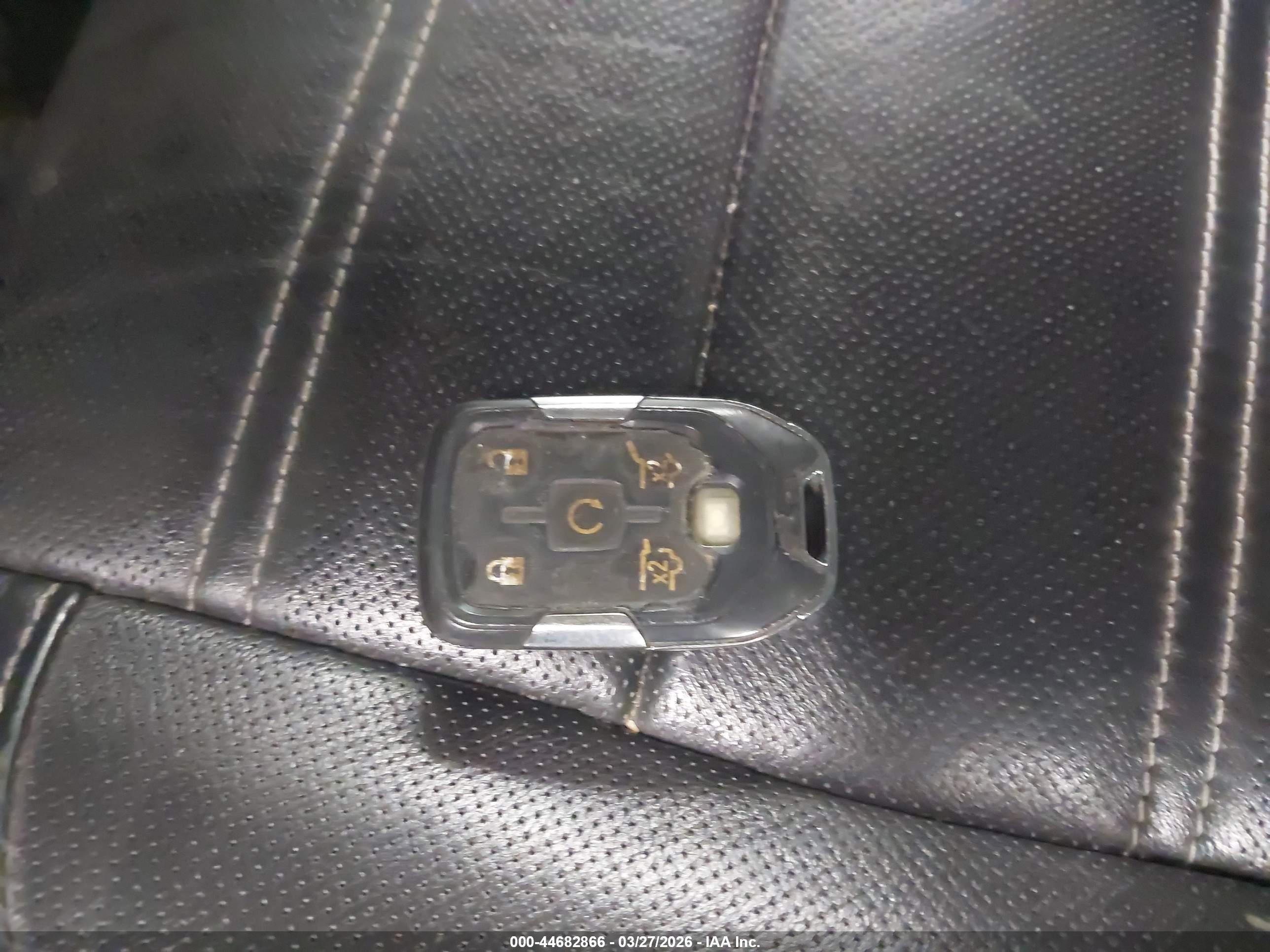 GMC YUKON image 11