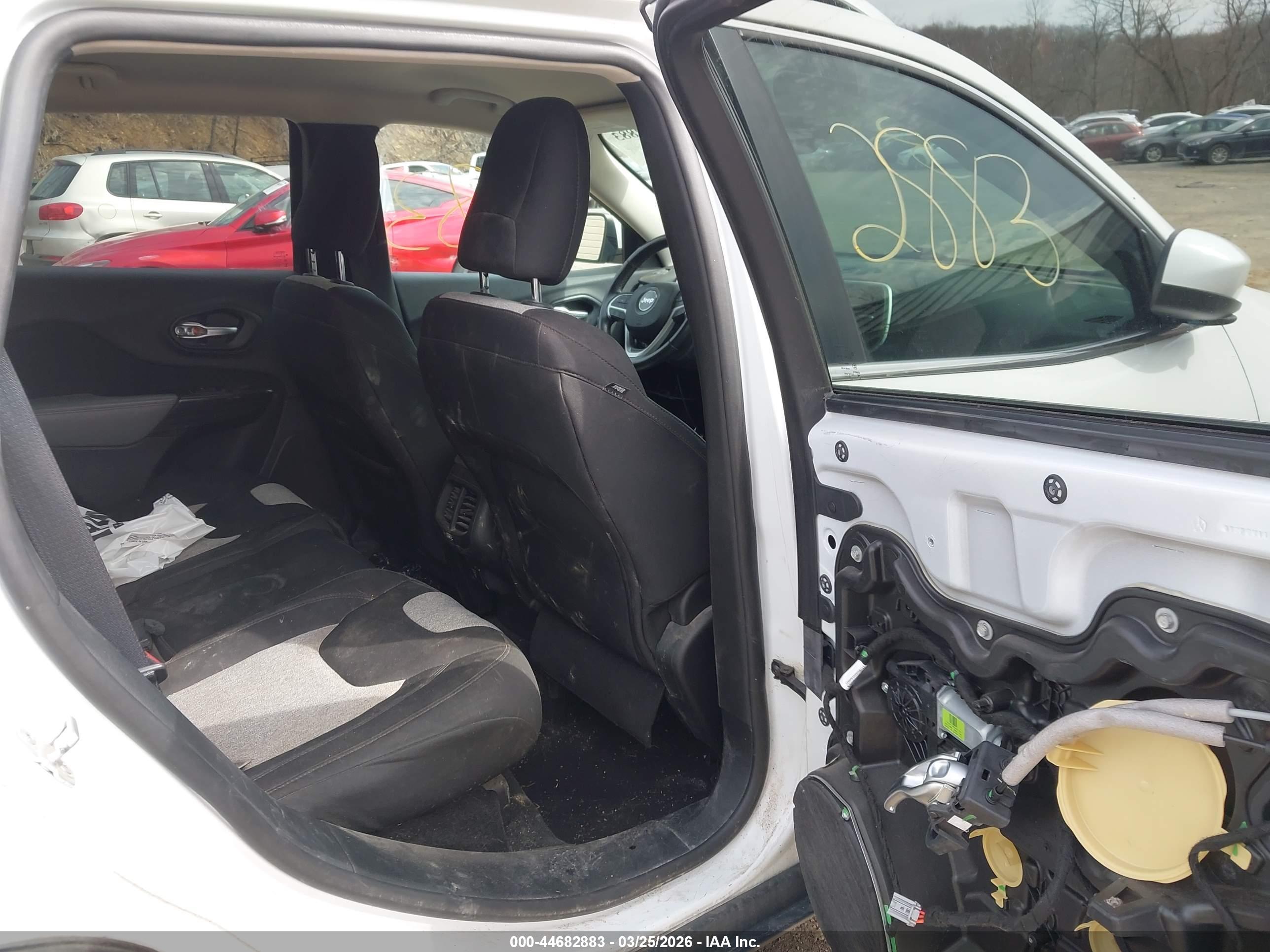 JEEP CHEROKEE image 8