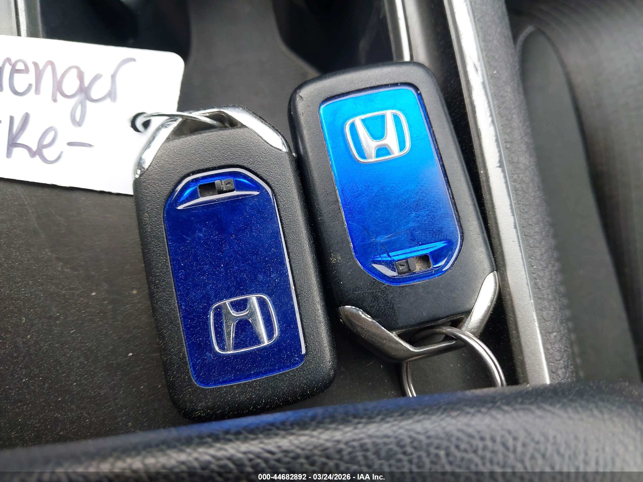 HONDA ACCORD image 11