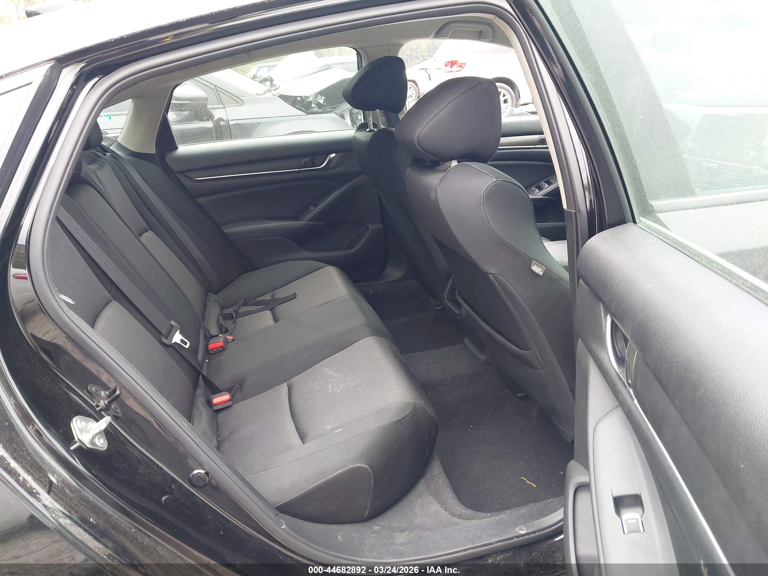 HONDA ACCORD image 8