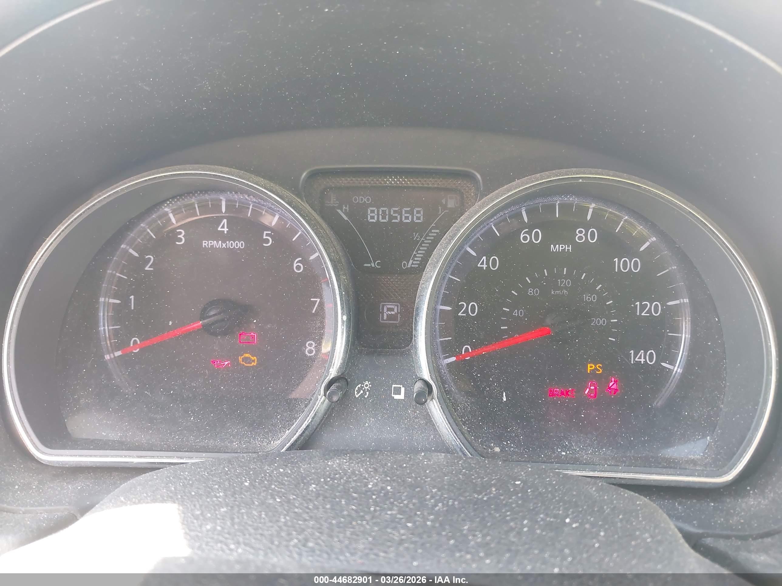 NISSAN VERSA image 7
