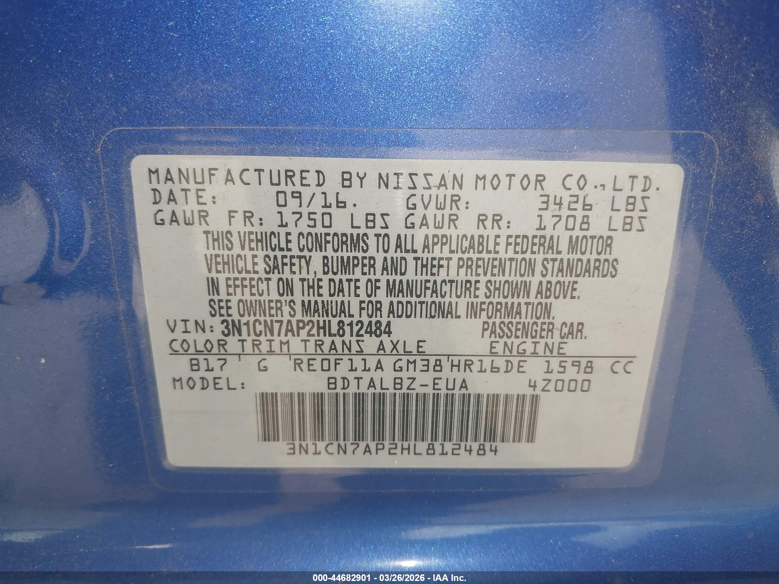 NISSAN VERSA image 9