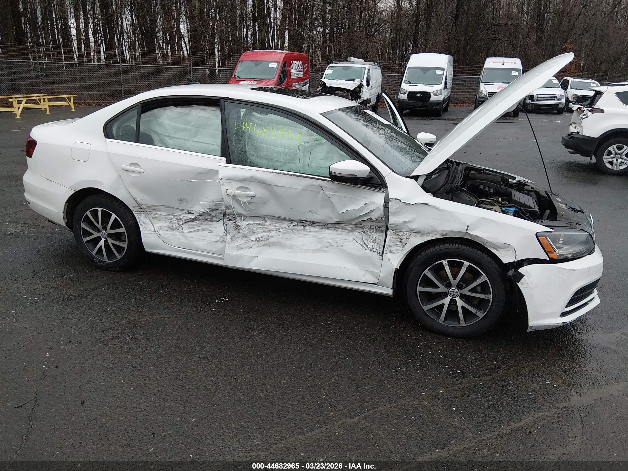 VOLKSWAGEN JETTA image 6