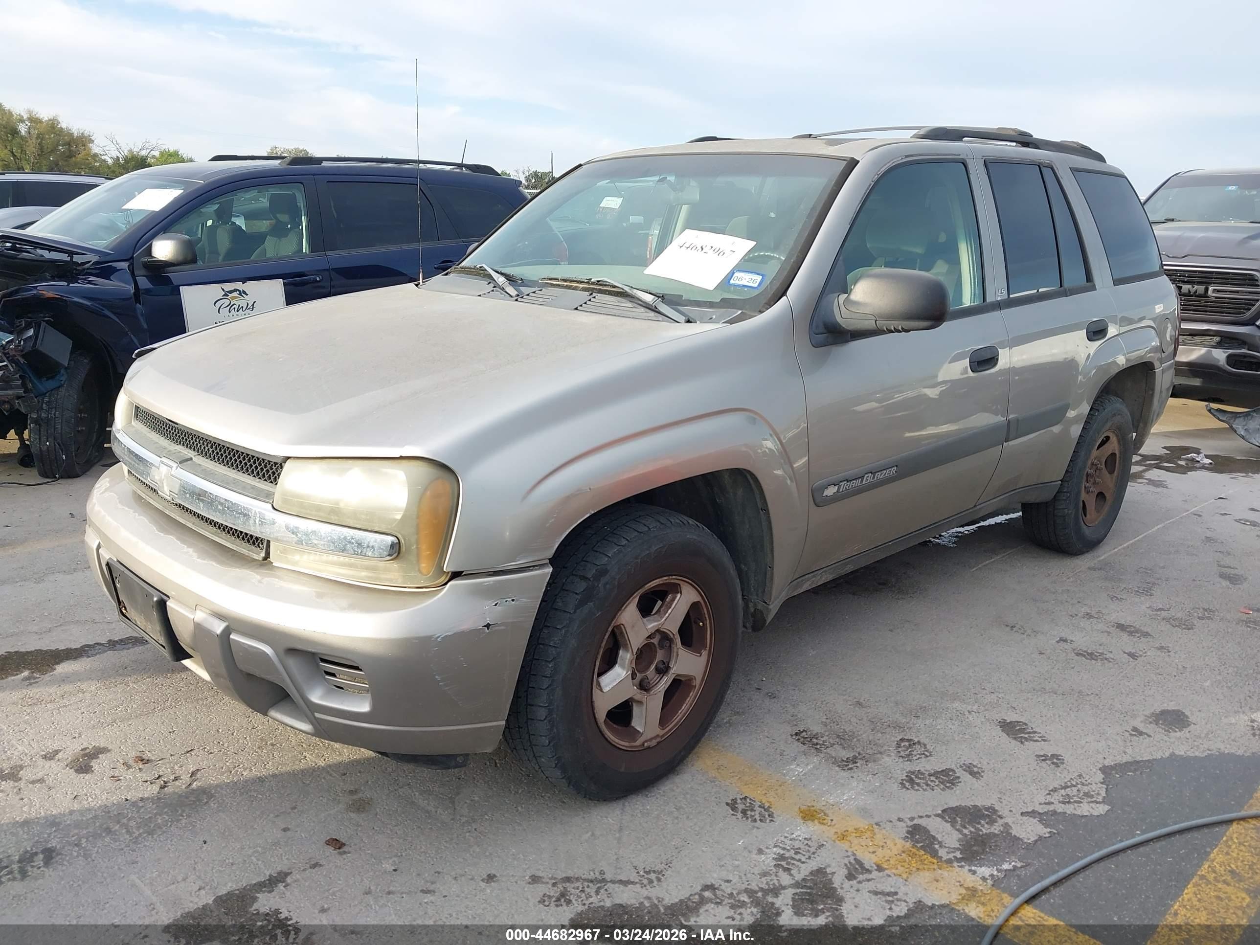 CHEVROLET TRAILBLAZER image 2
