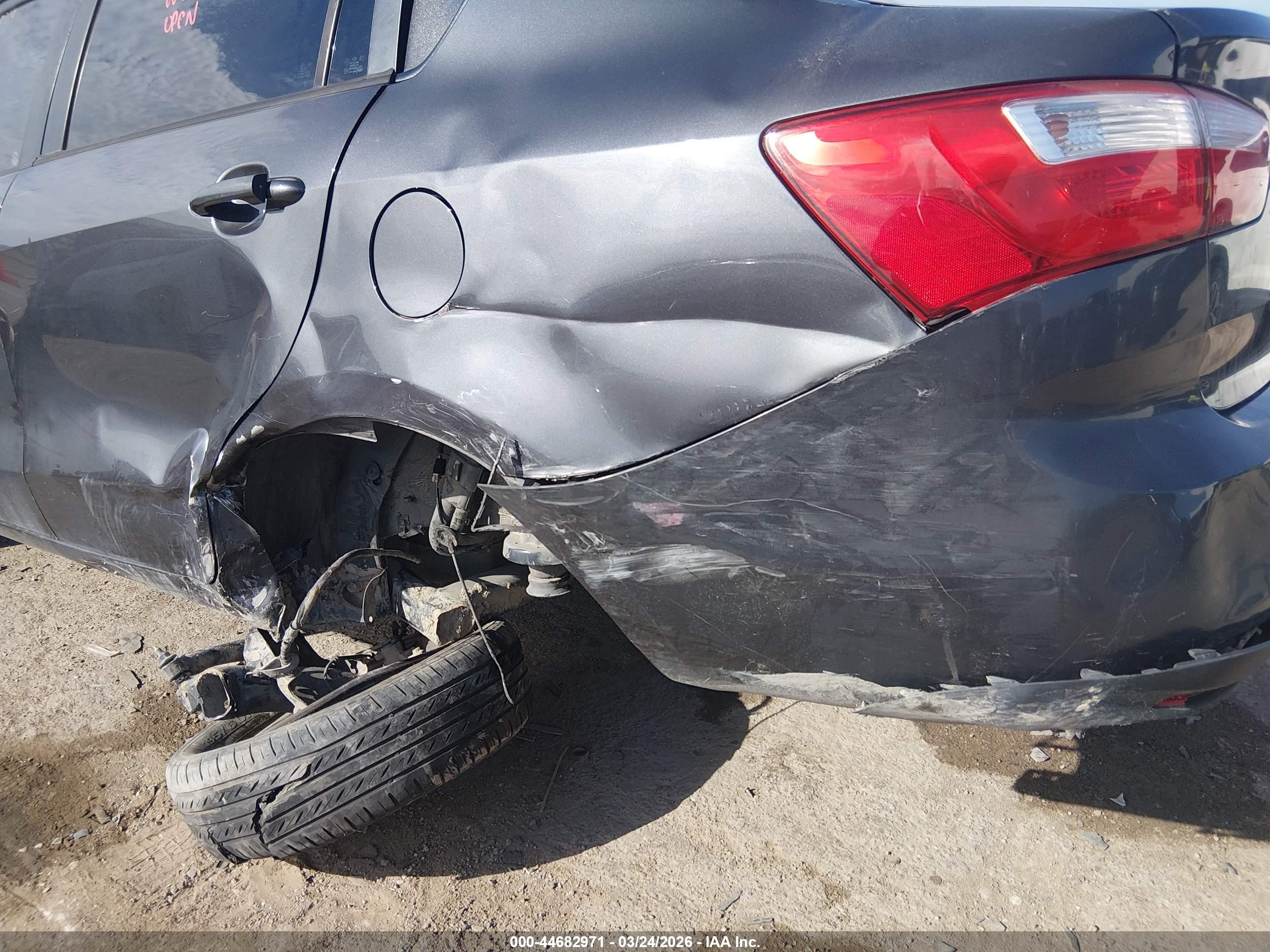 KIA RIO image 6