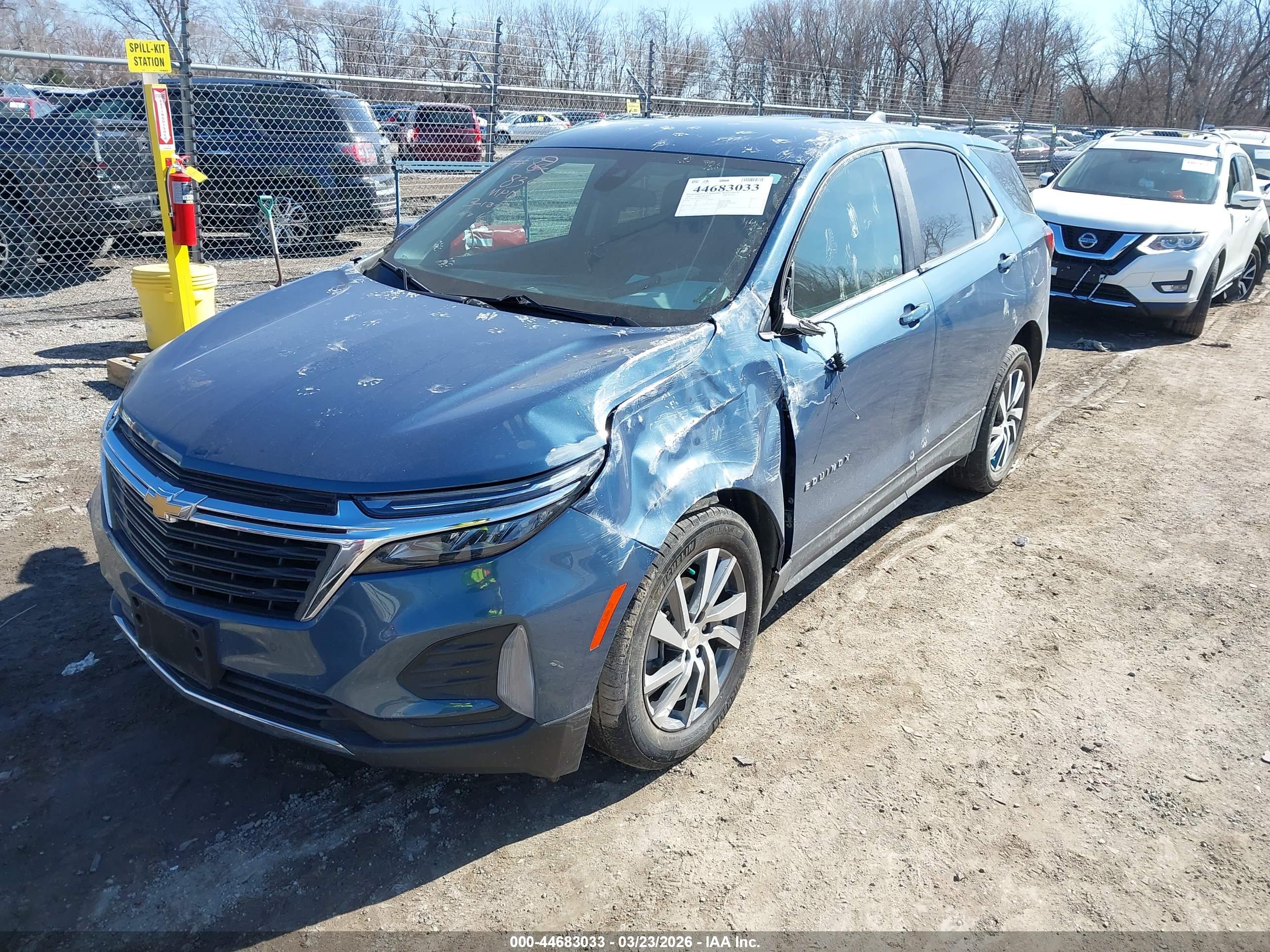 CHEVROLET EQUINOX image 2