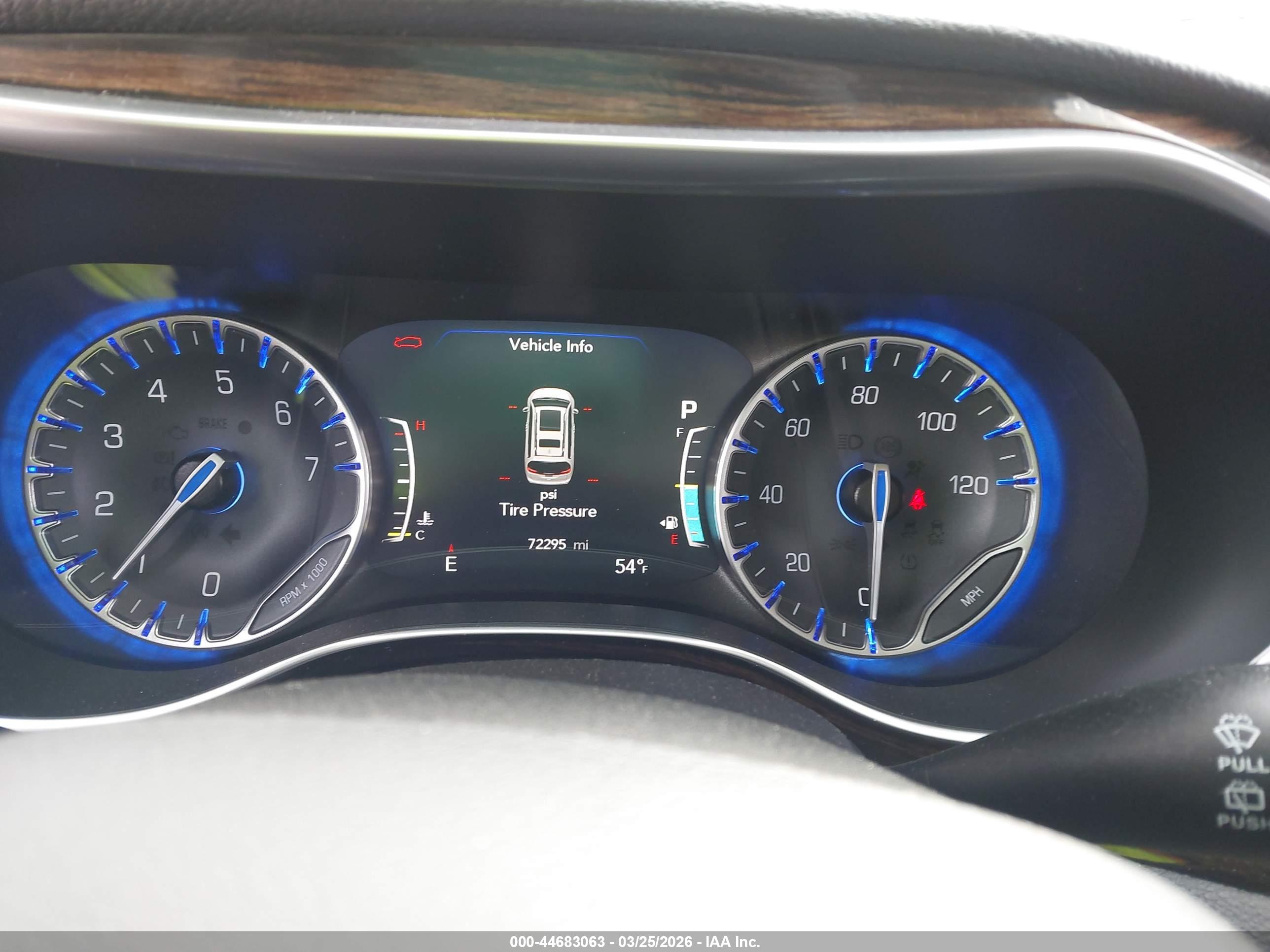 CHRYSLER PACIFICA image 7