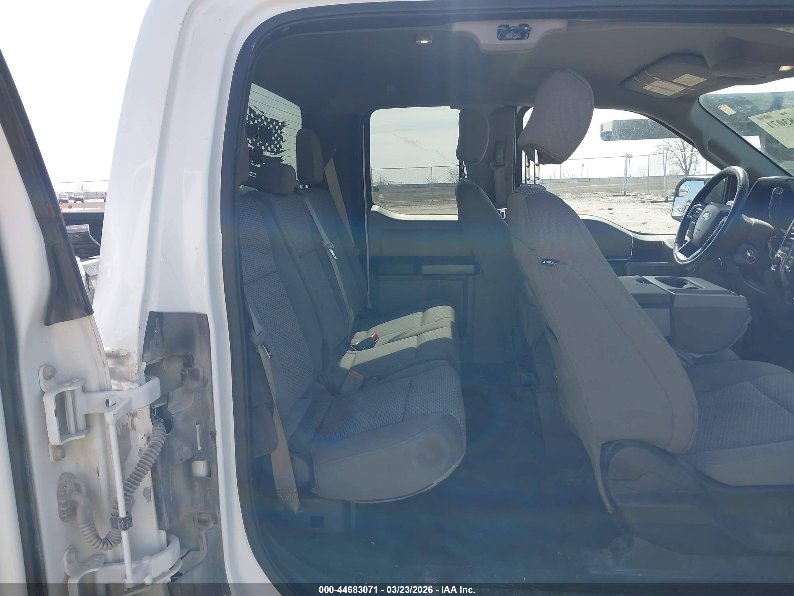 FORD F-150 image 8