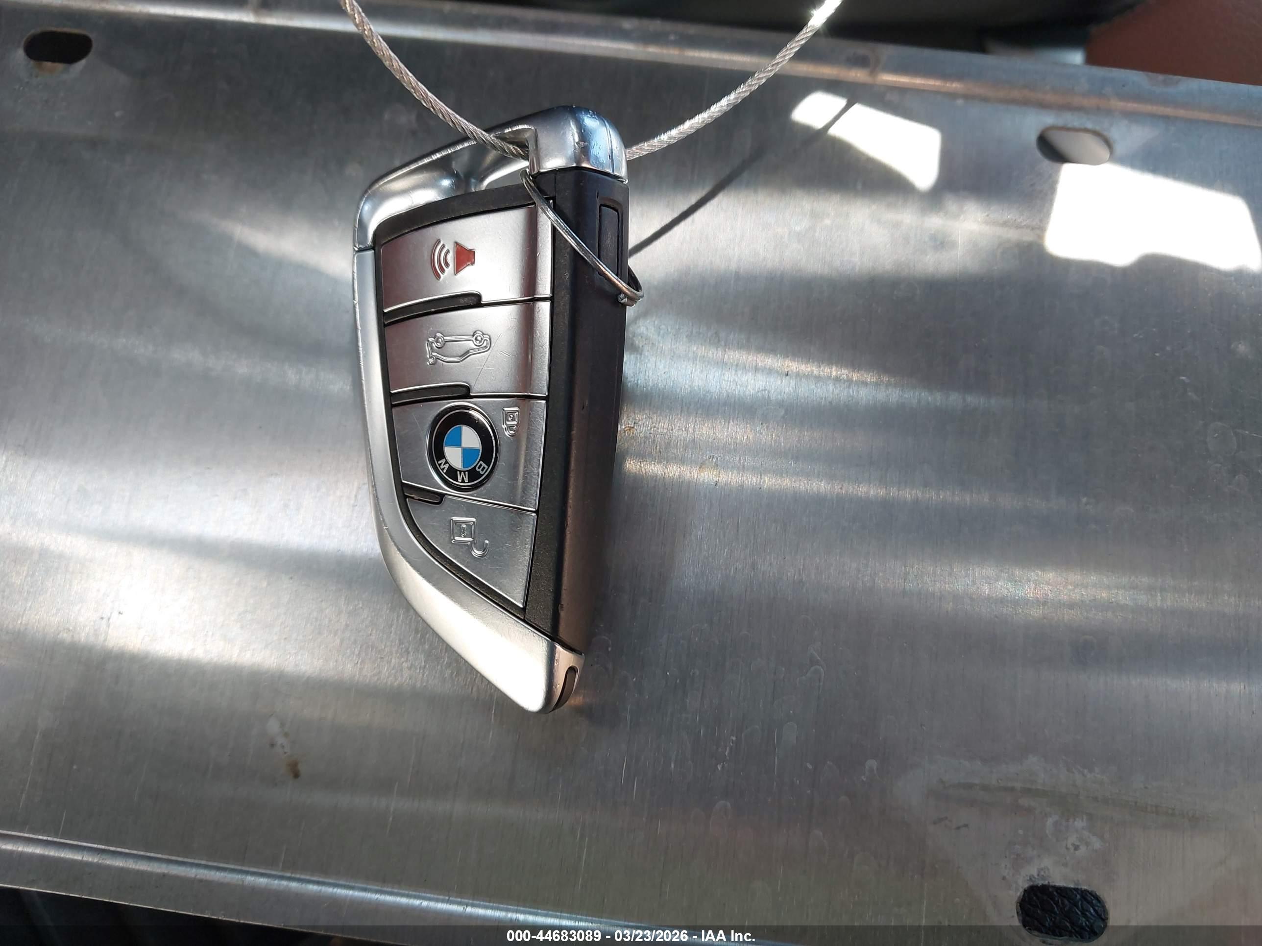 BMW X6 image 11