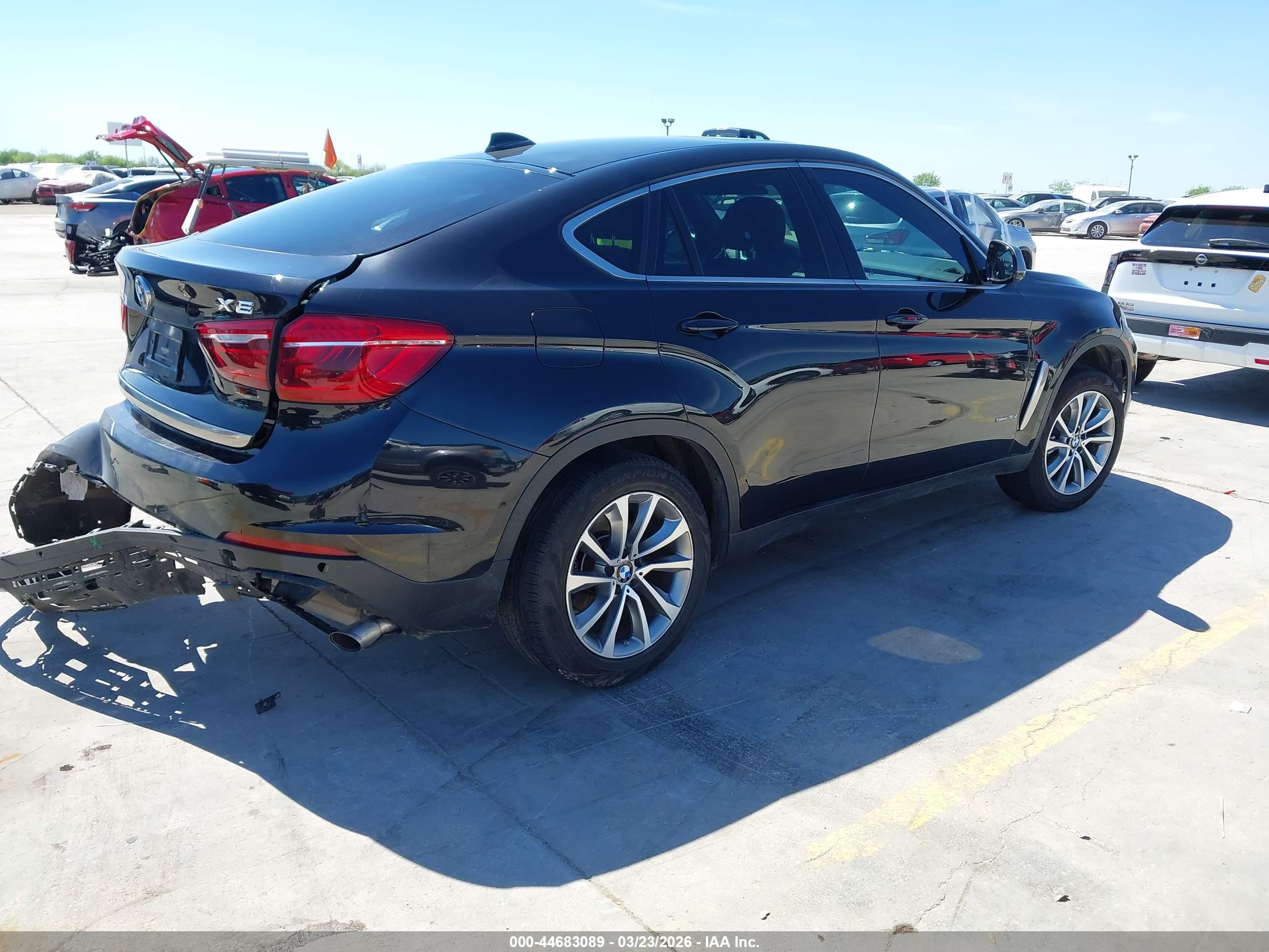 BMW X6 image 4