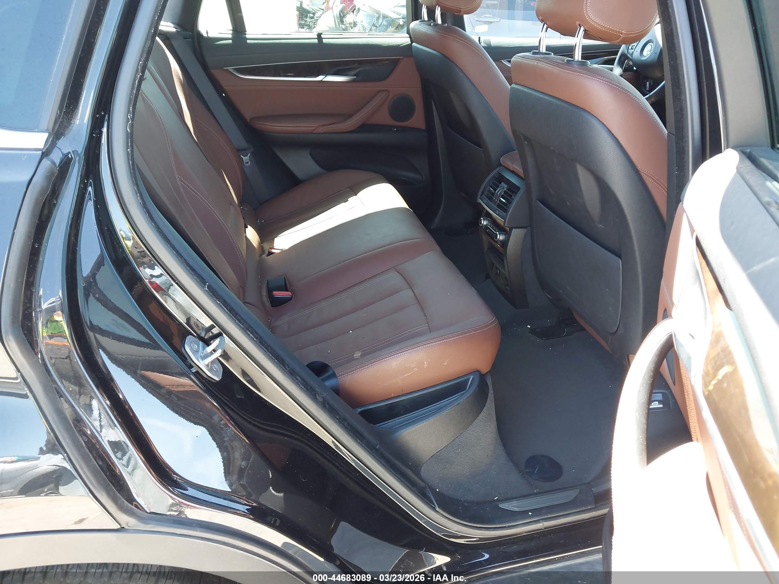 BMW X6 image 8
