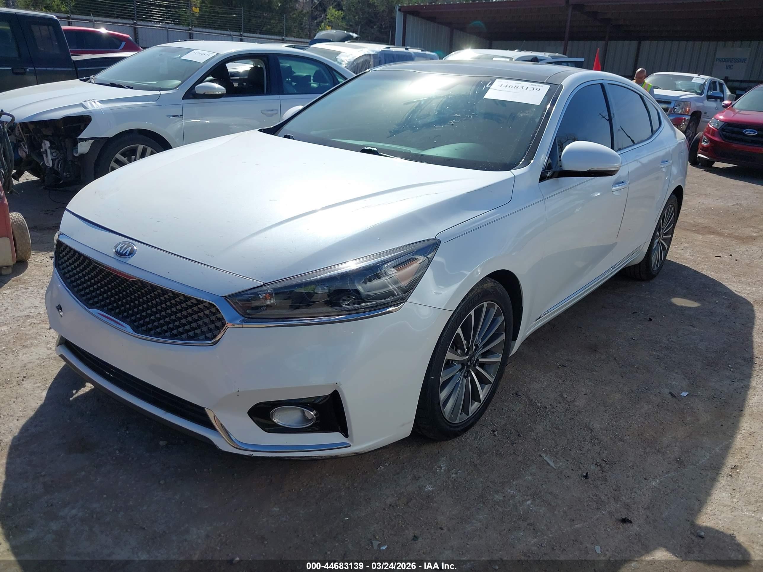 KIA CADENZA image 2