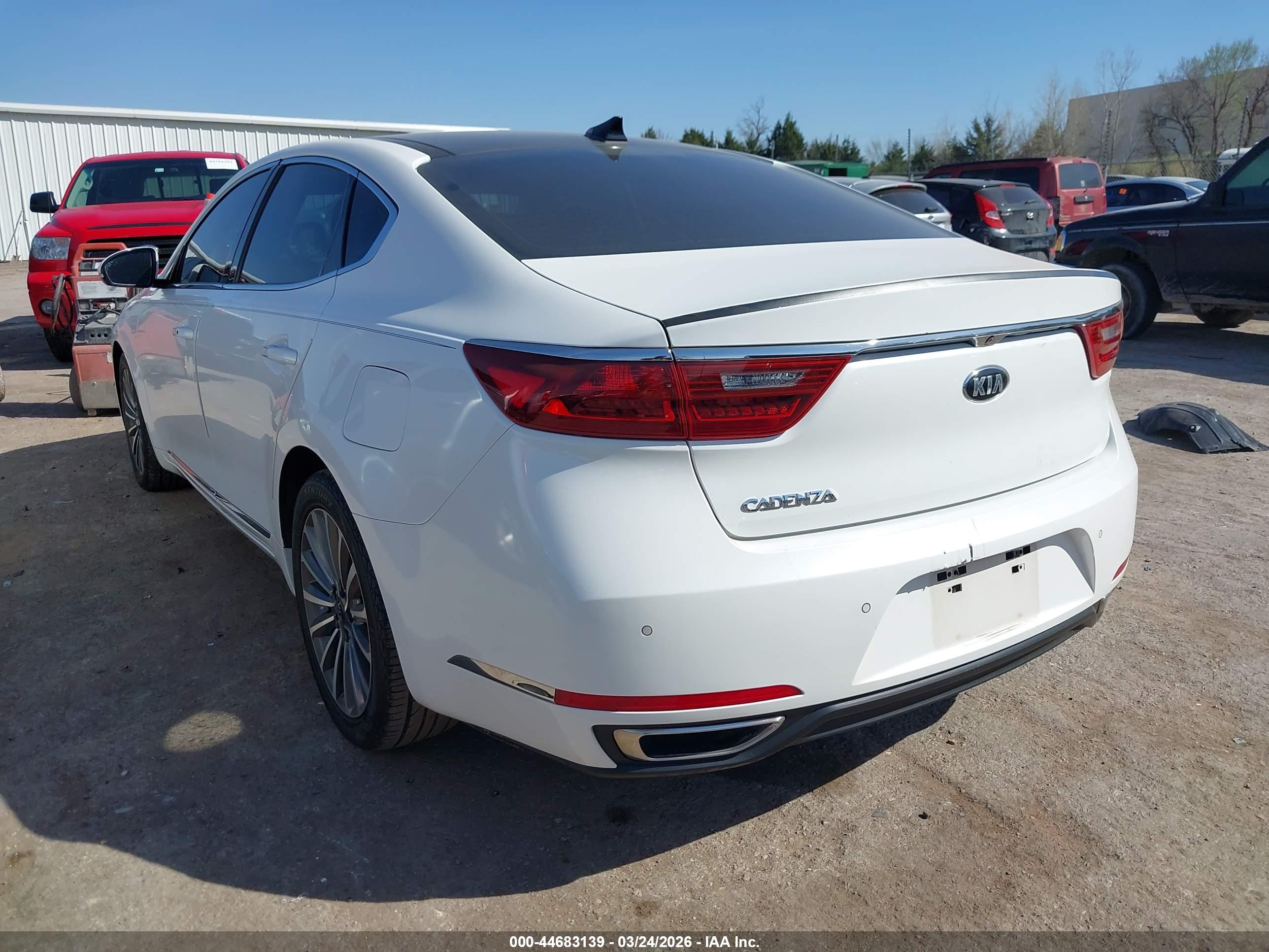 KIA CADENZA image 3
