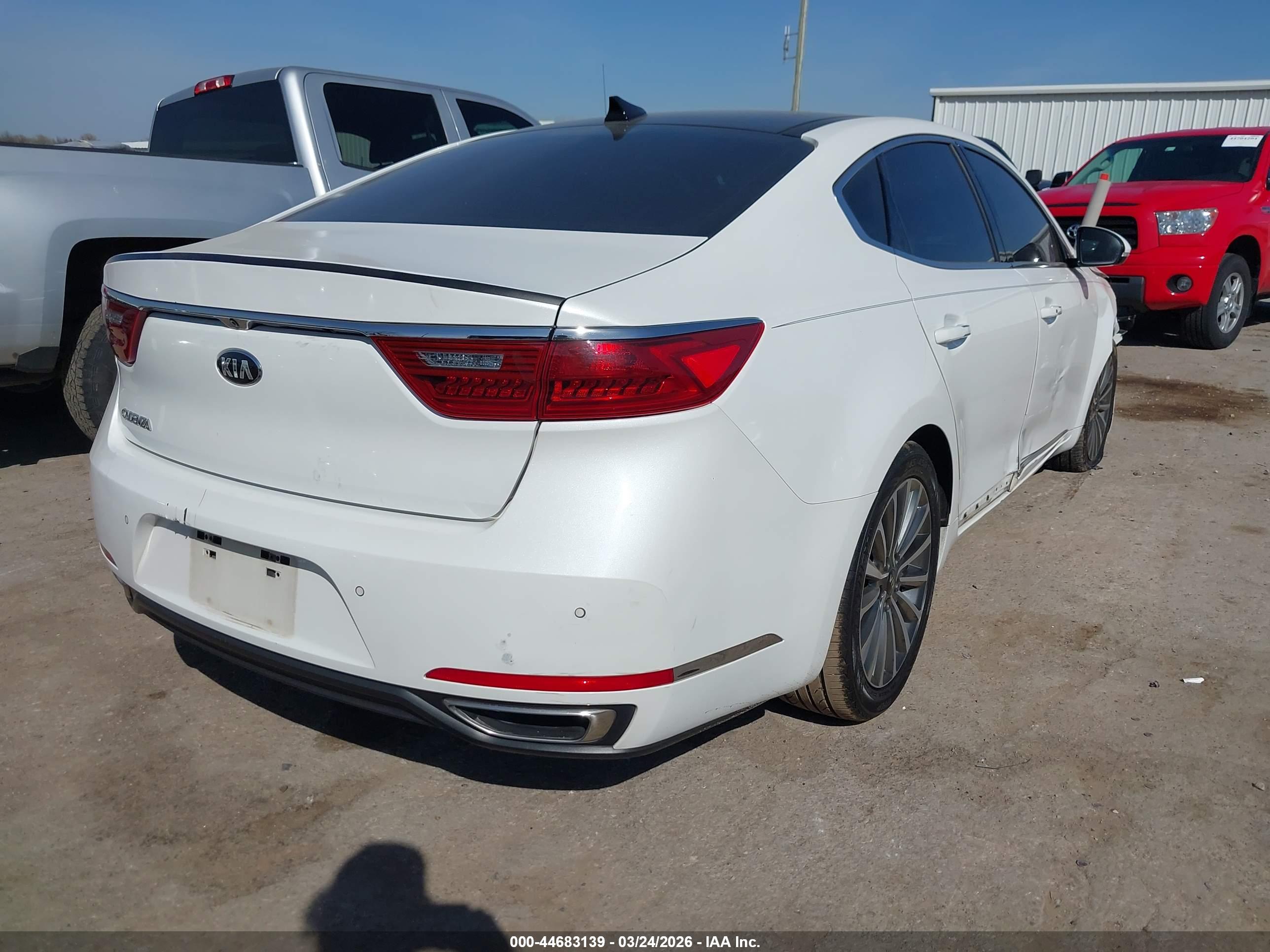 KIA CADENZA image 4