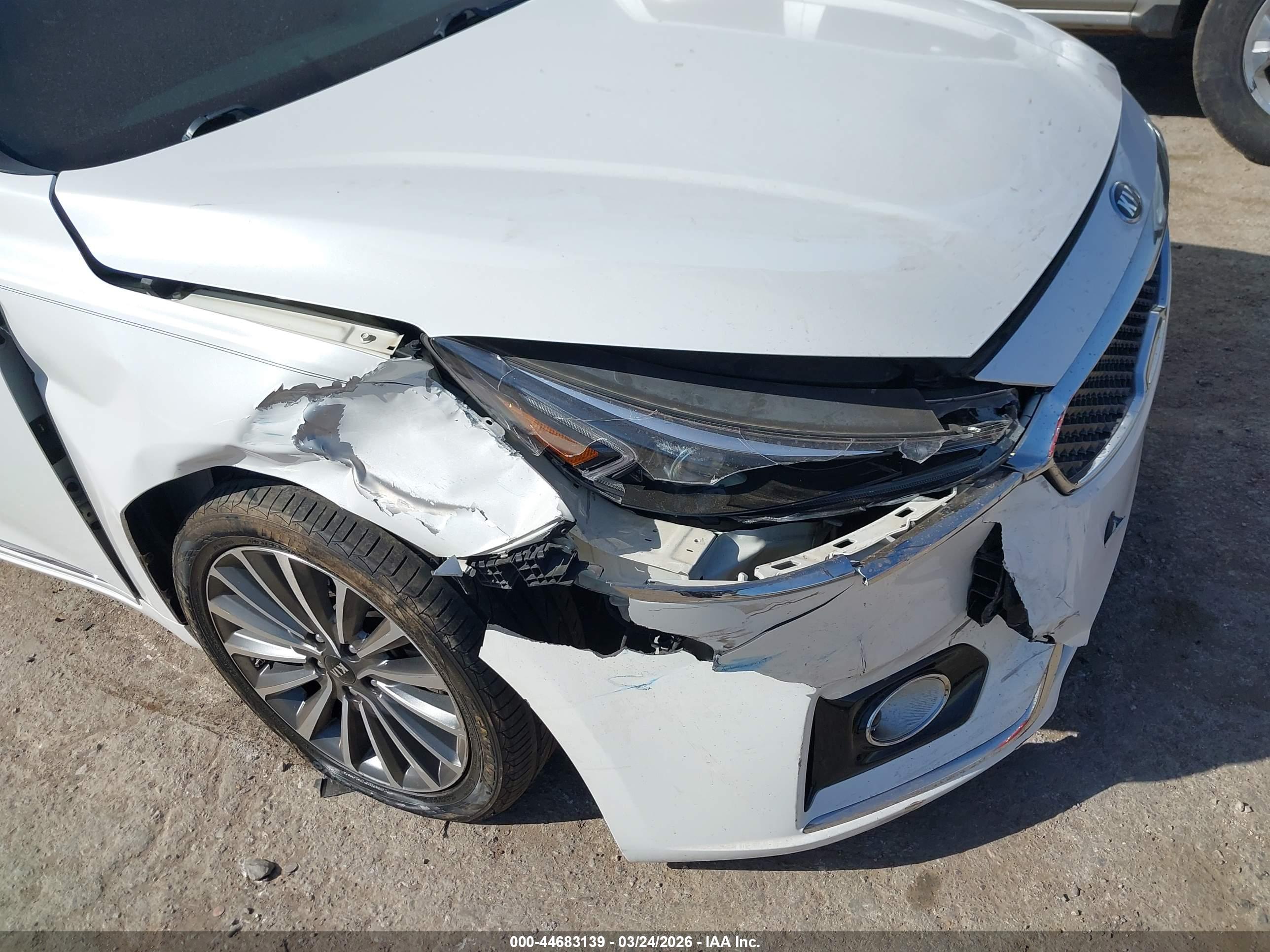 KIA CADENZA image 6