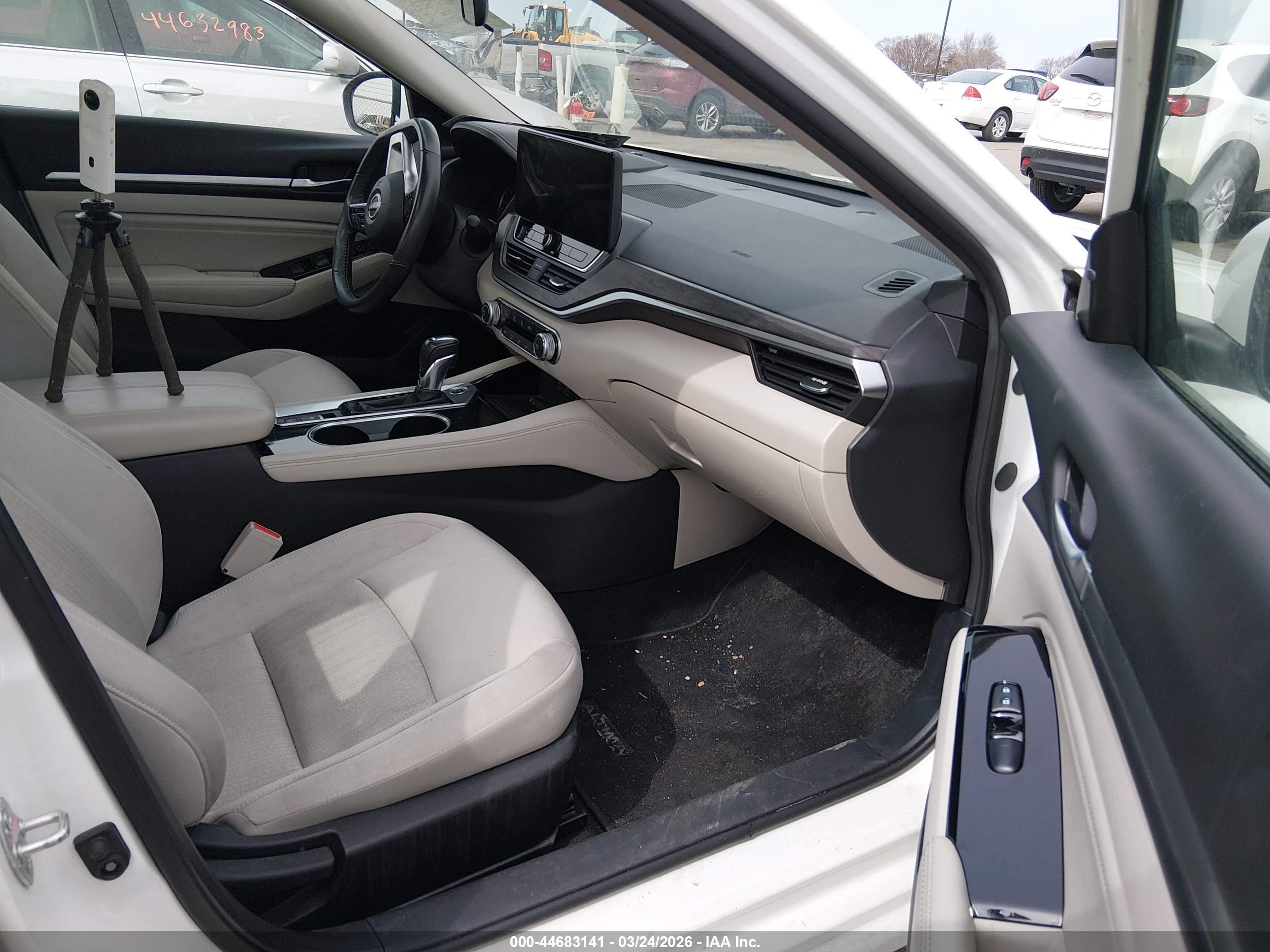 NISSAN ALTIMA image 5