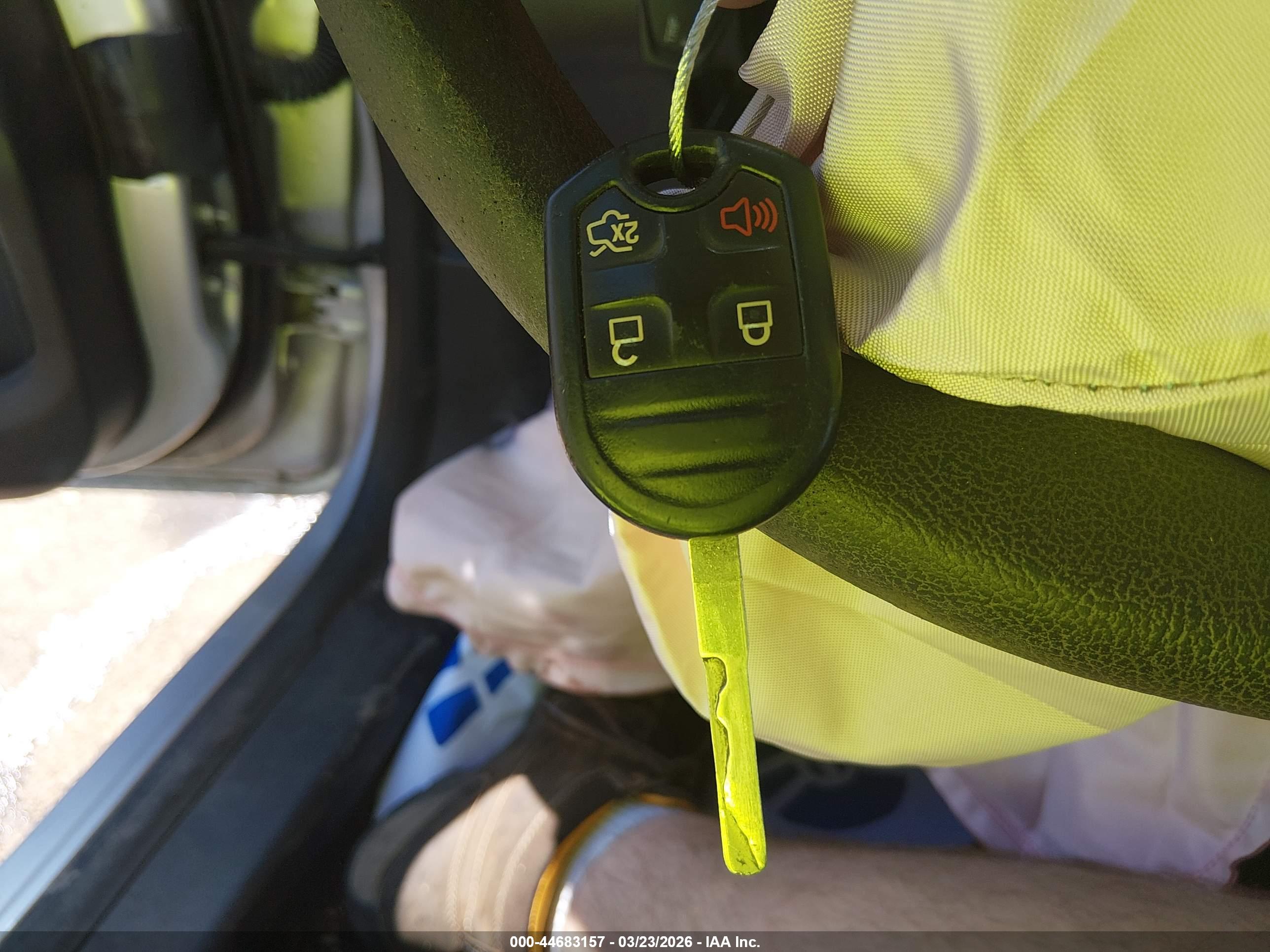 FORD FIESTA image 11