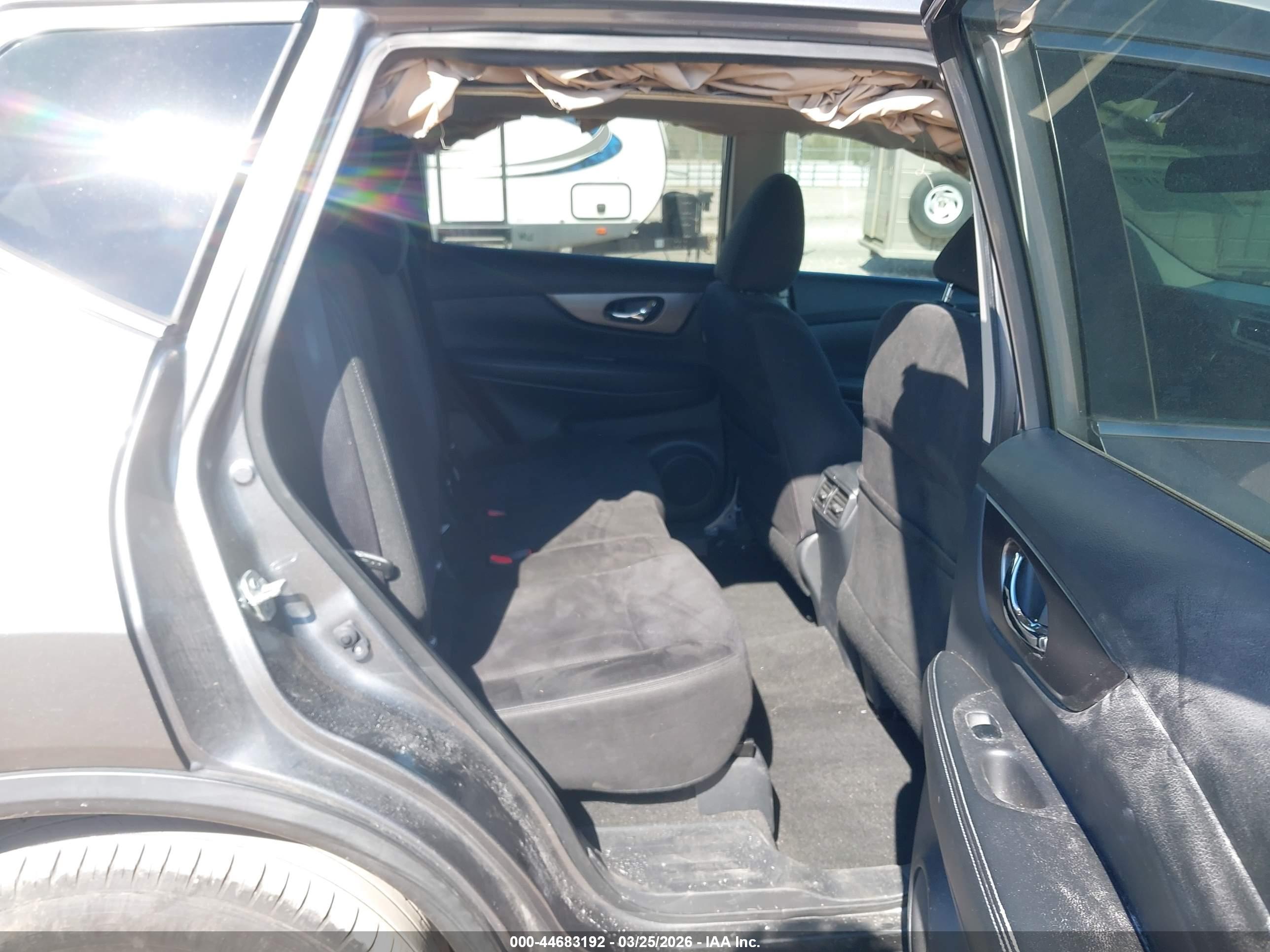 NISSAN ROGUE image 8