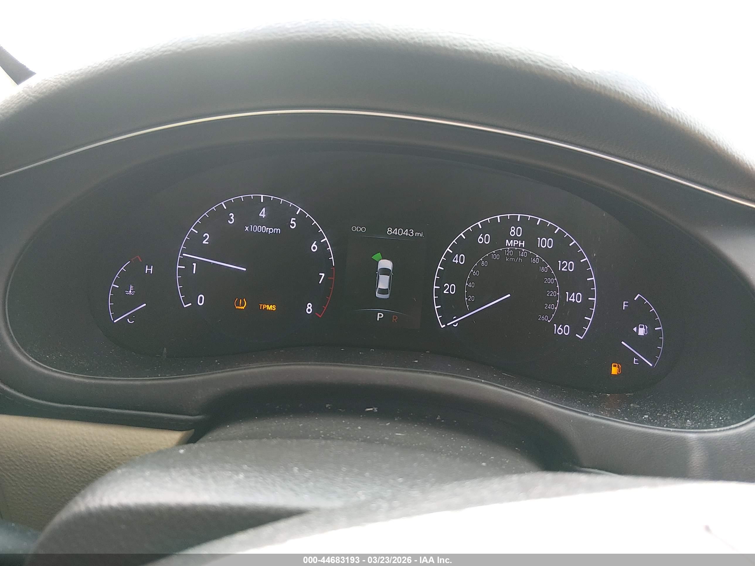 HYUNDAI GENESIS image 7