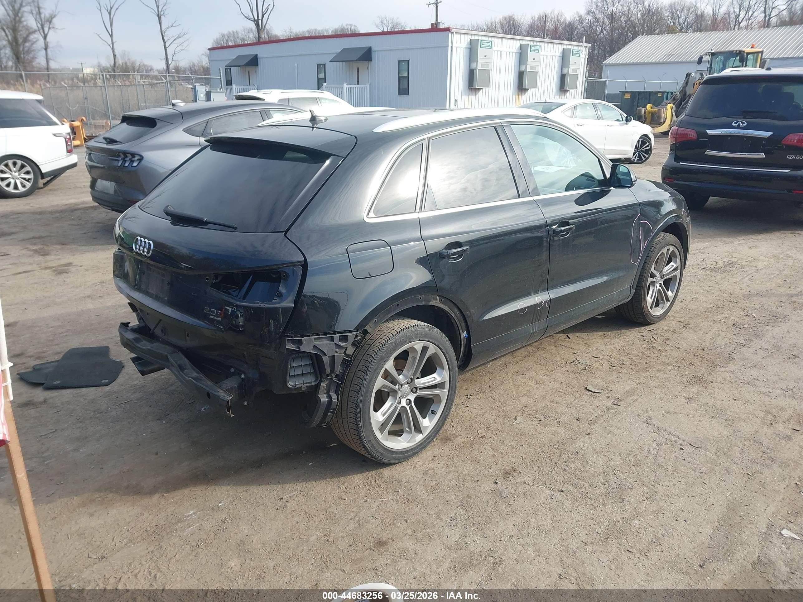 AUDI Q3 image 4