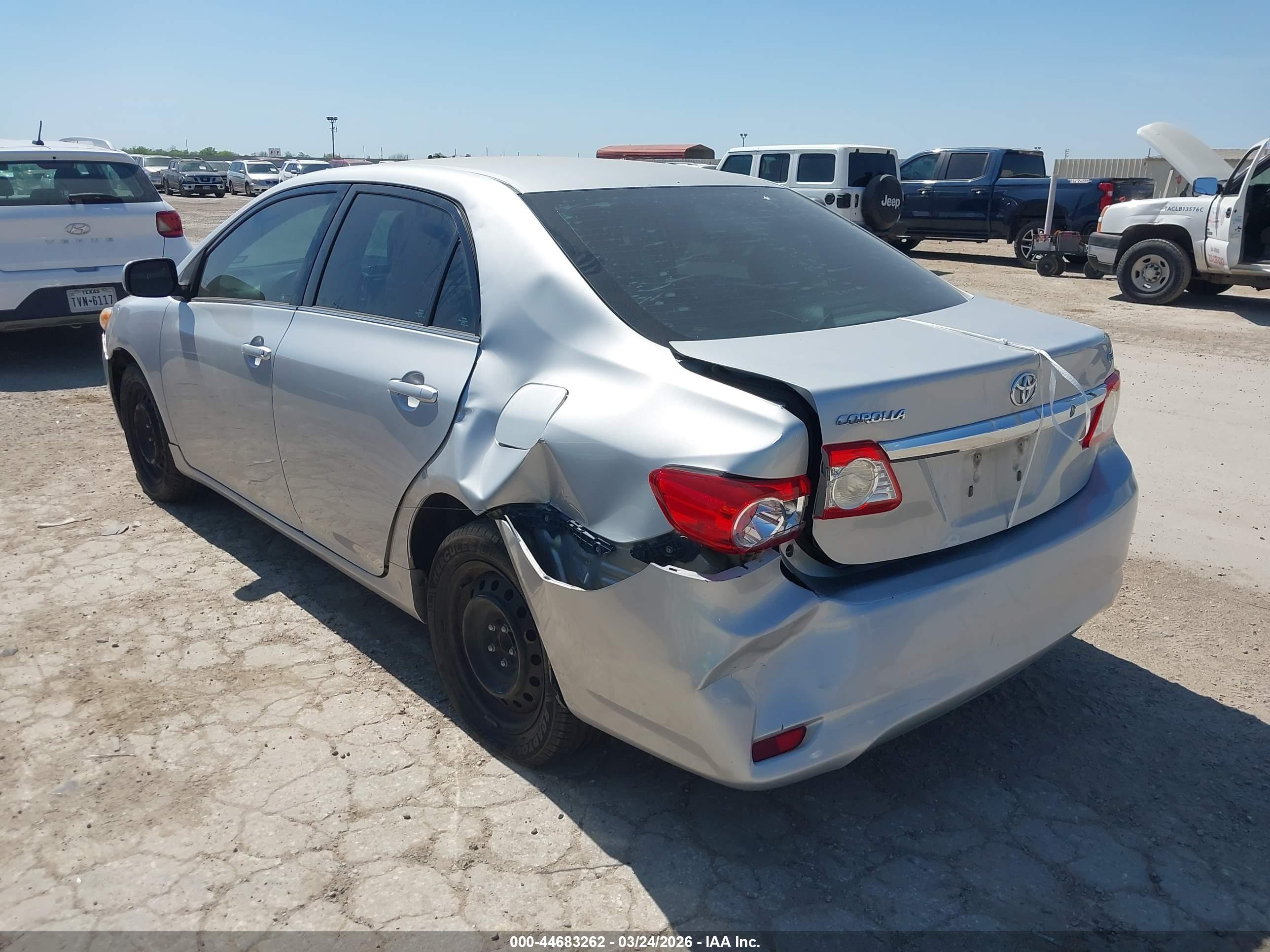 TOYOTA COROLLA image 3