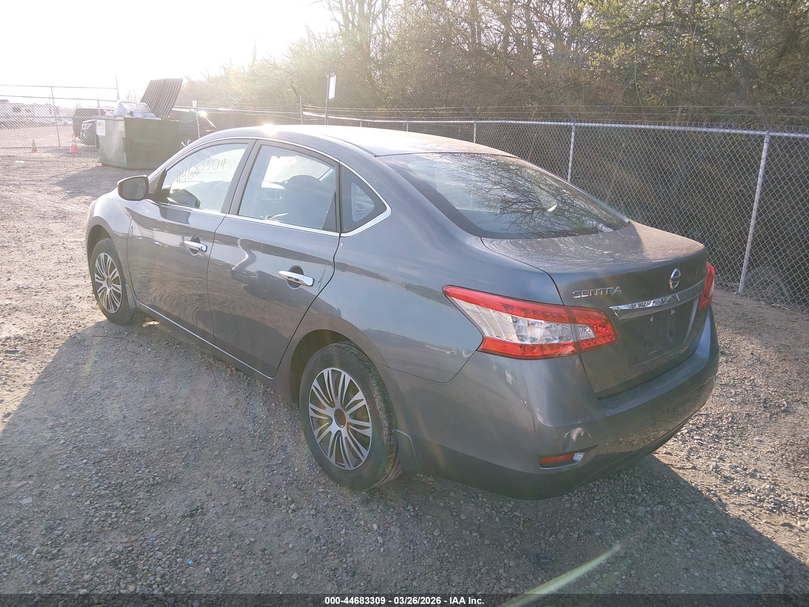 NISSAN SENTRA image 3
