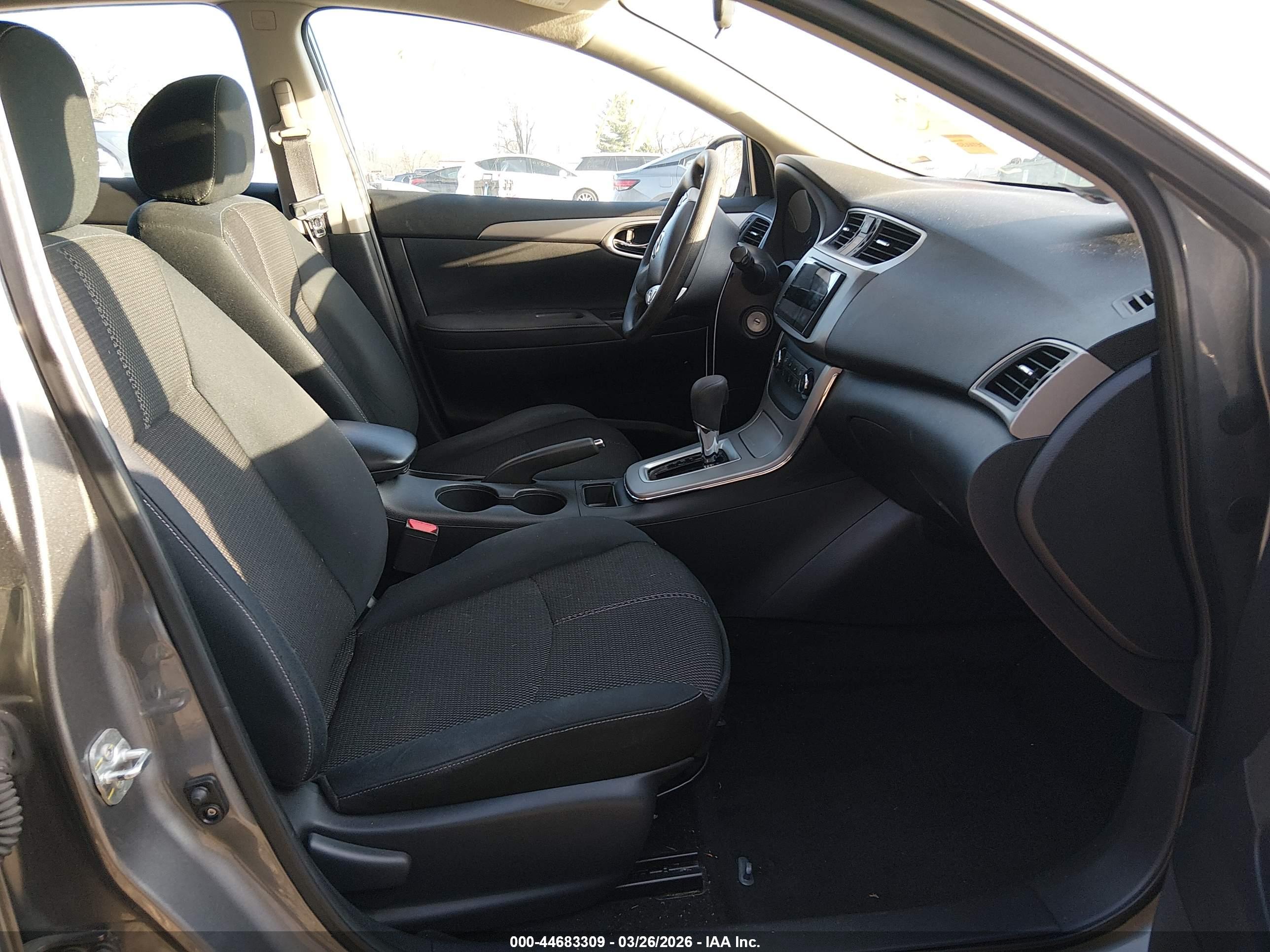 NISSAN SENTRA image 5