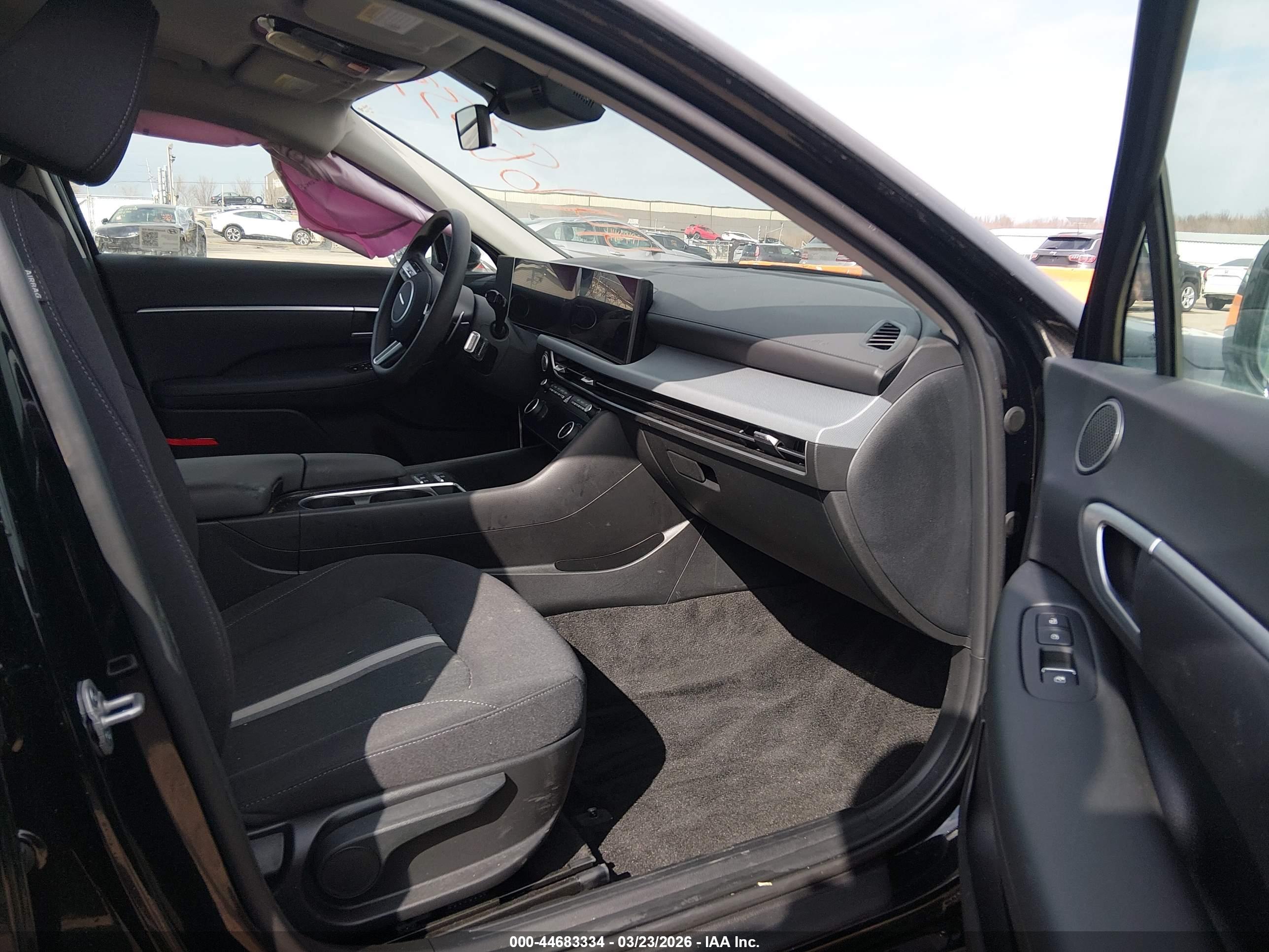HYUNDAI SONATA image 5