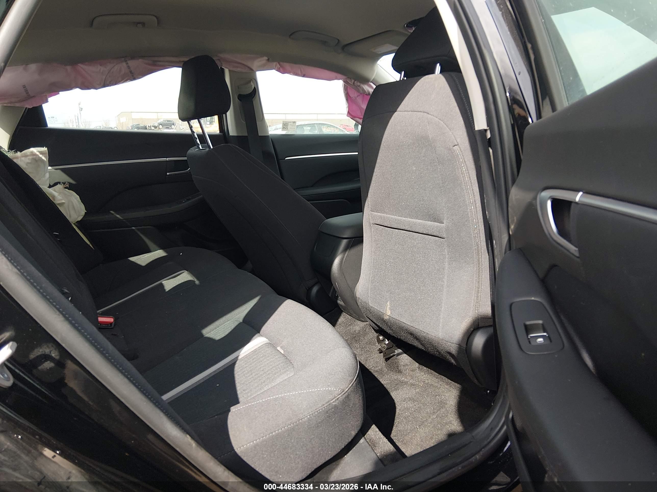 HYUNDAI SONATA image 8