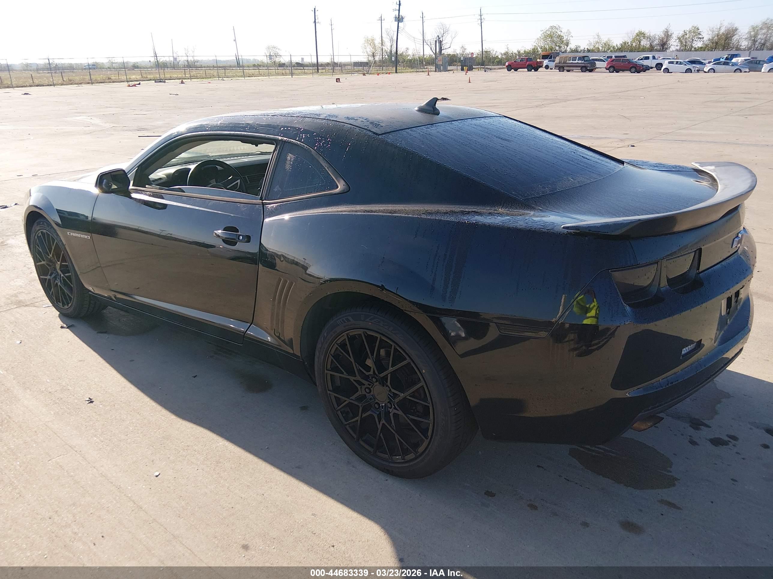 CHEVROLET CAMARO image 3