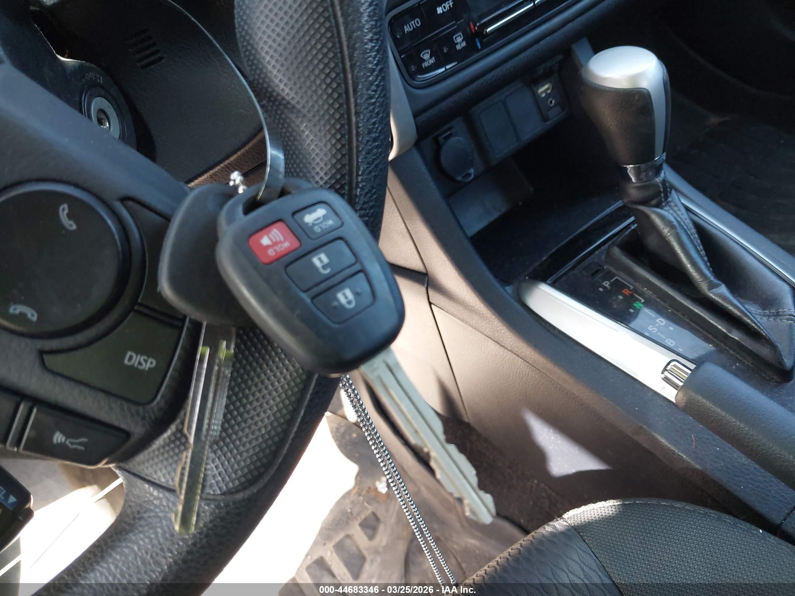 TOYOTA COROLLA image 11