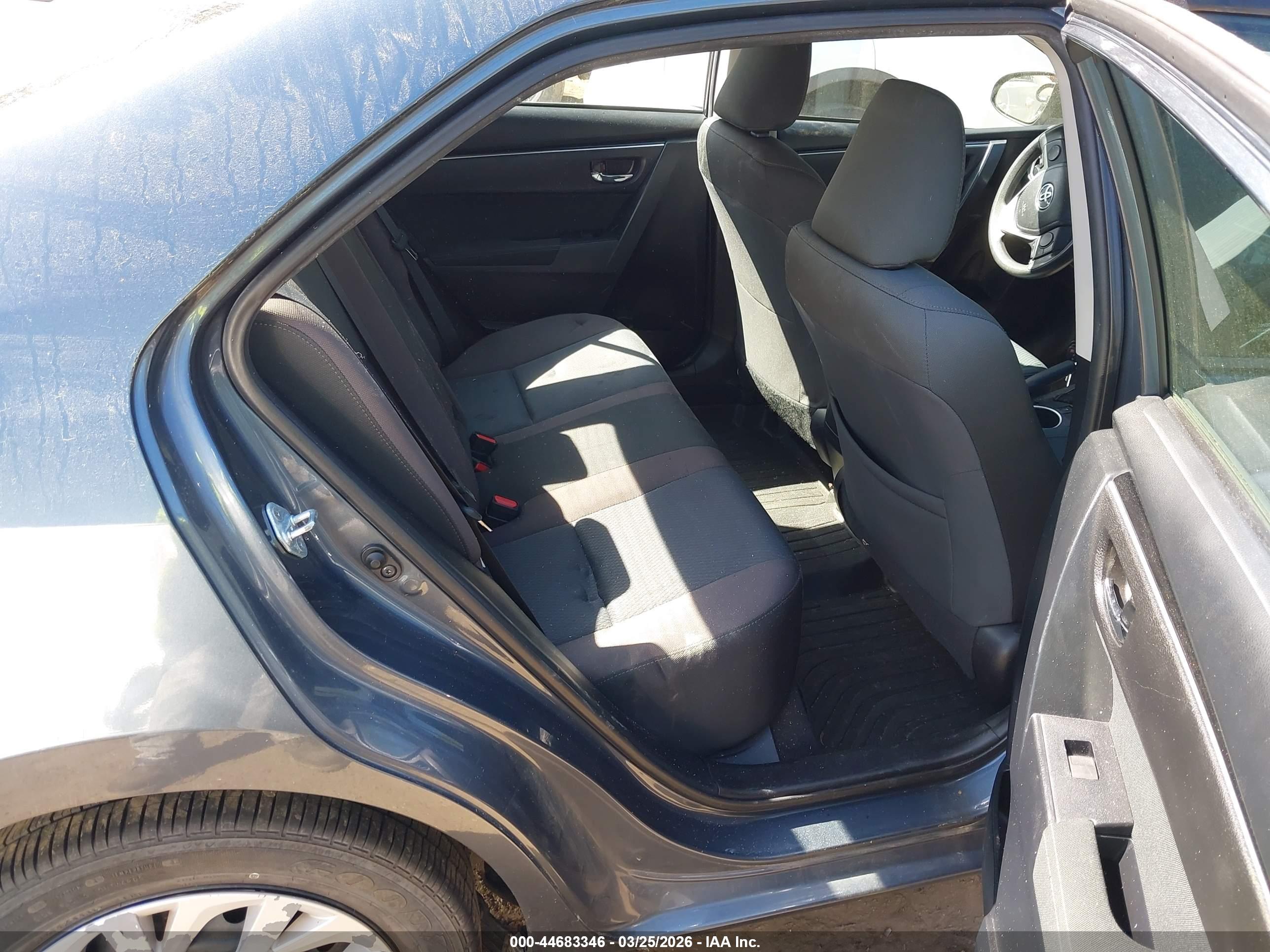 TOYOTA COROLLA image 8